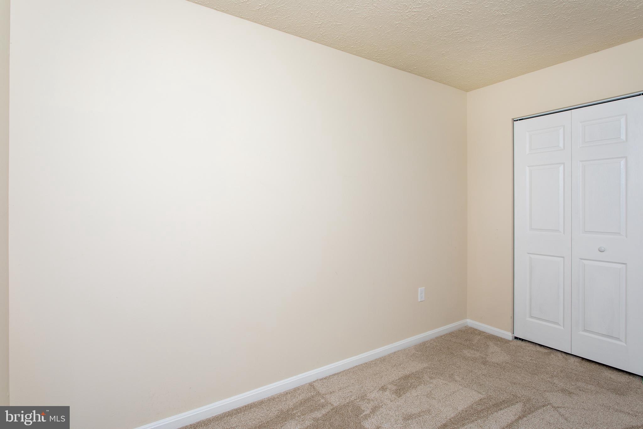 RIVERSIDE RUN IND HEAD - Residential