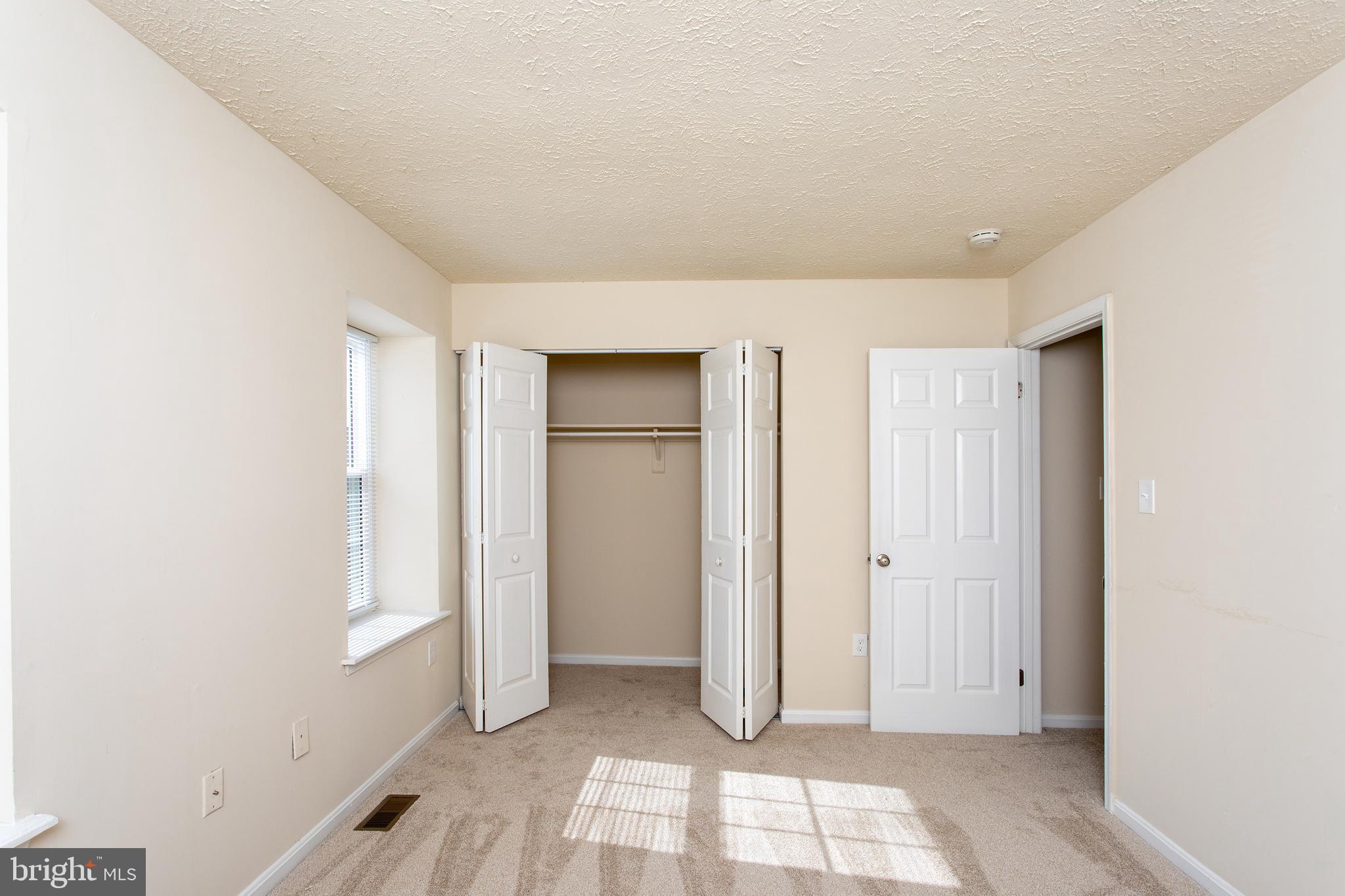 RIVERSIDE RUN IND HEAD - Residential