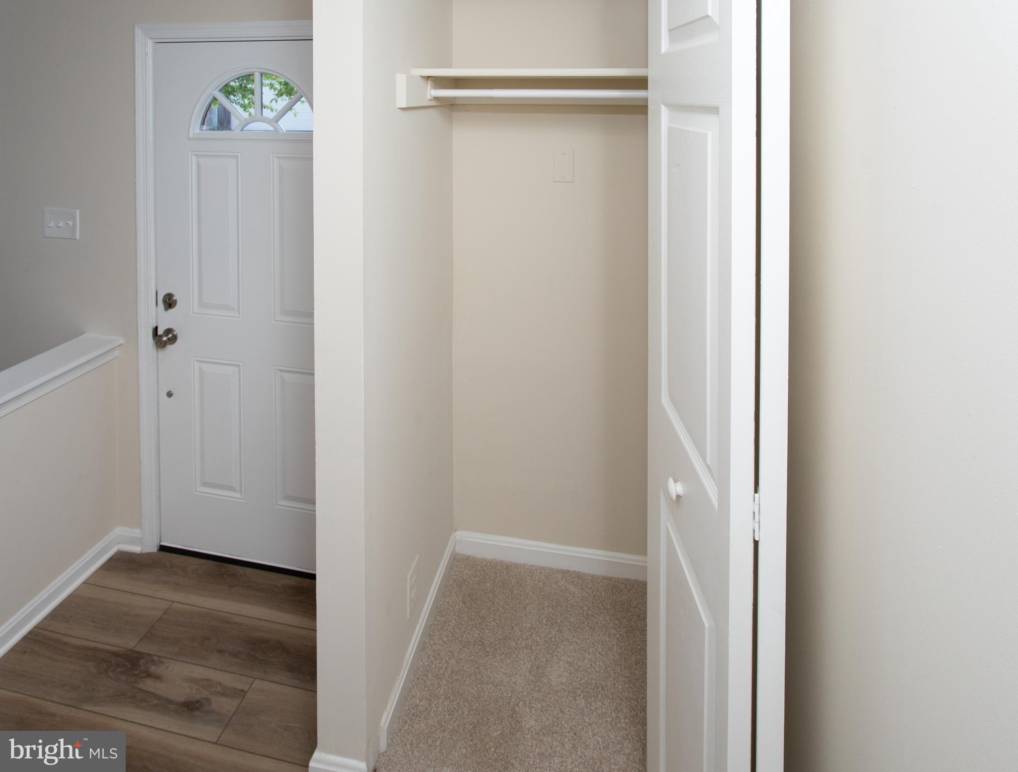 RIVERSIDE RUN IND HEAD - Residential