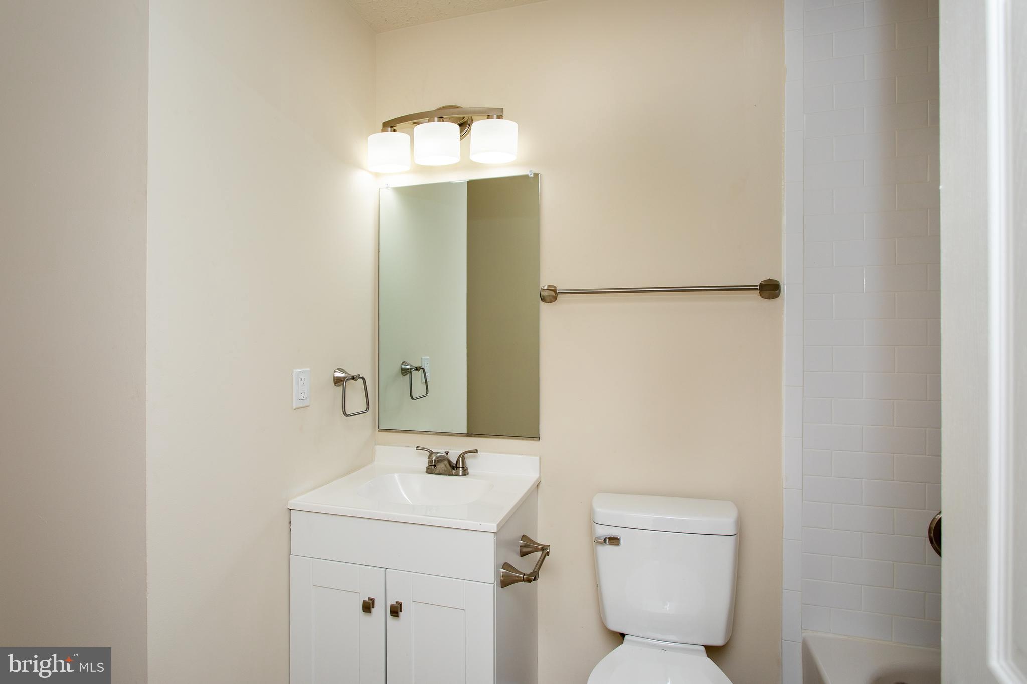 RIVERSIDE RUN IND HEAD - Residential