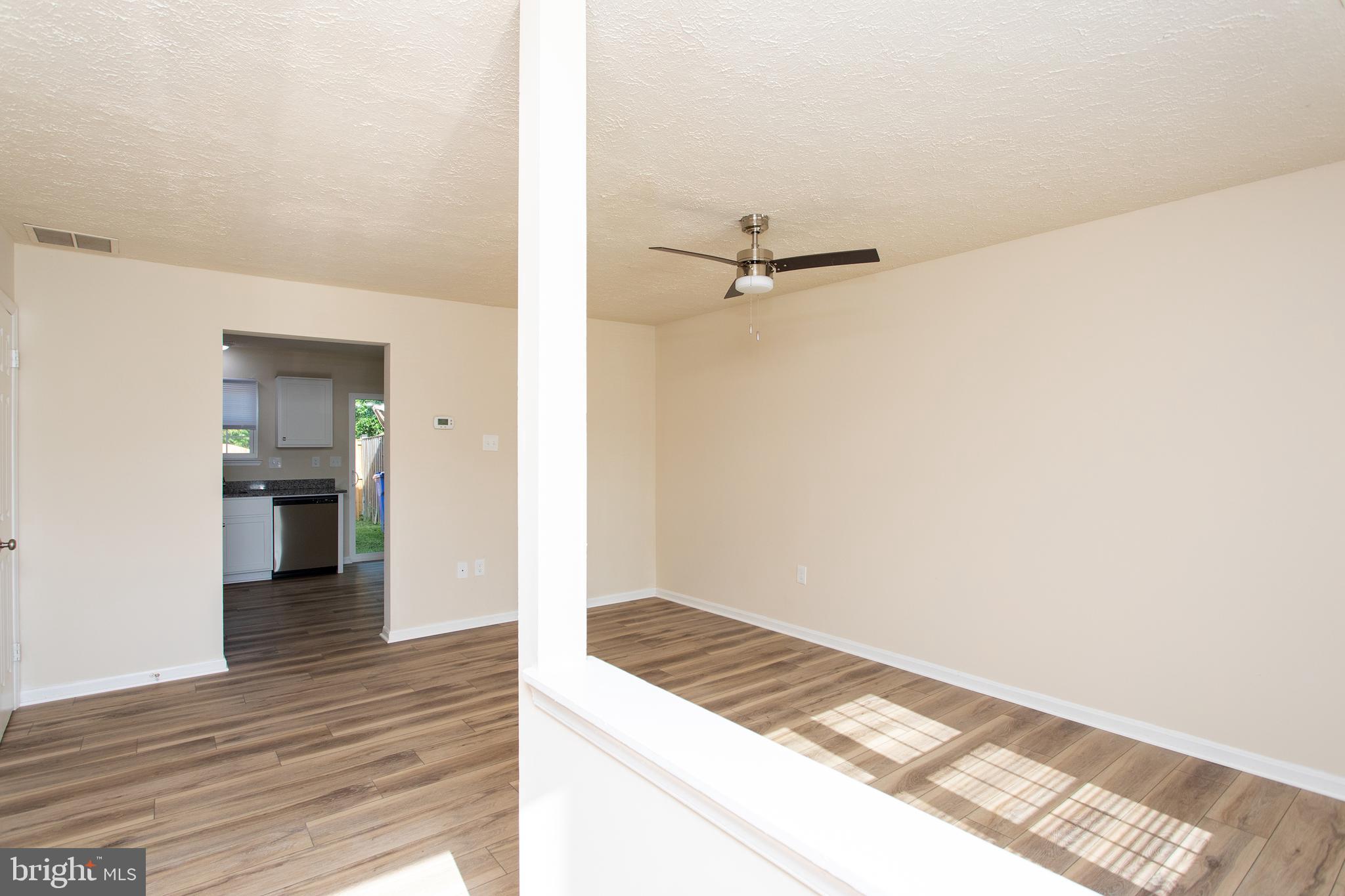 RIVERSIDE RUN IND HEAD - Residential