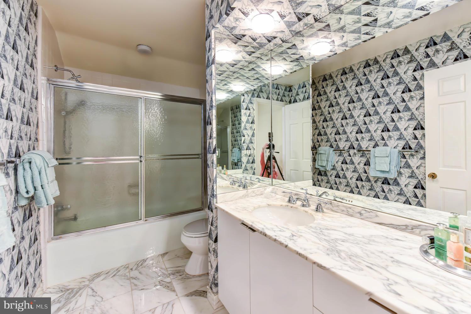 OVERLOOK AT LEISURE WORLD - Residential