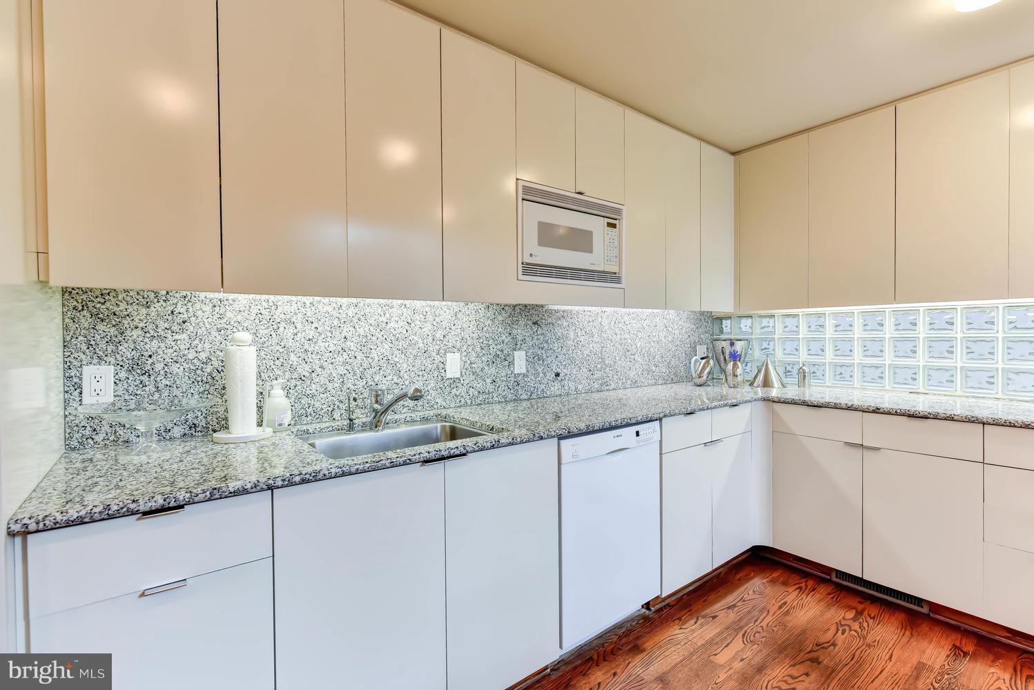 OVERLOOK AT LEISURE WORLD - Residential