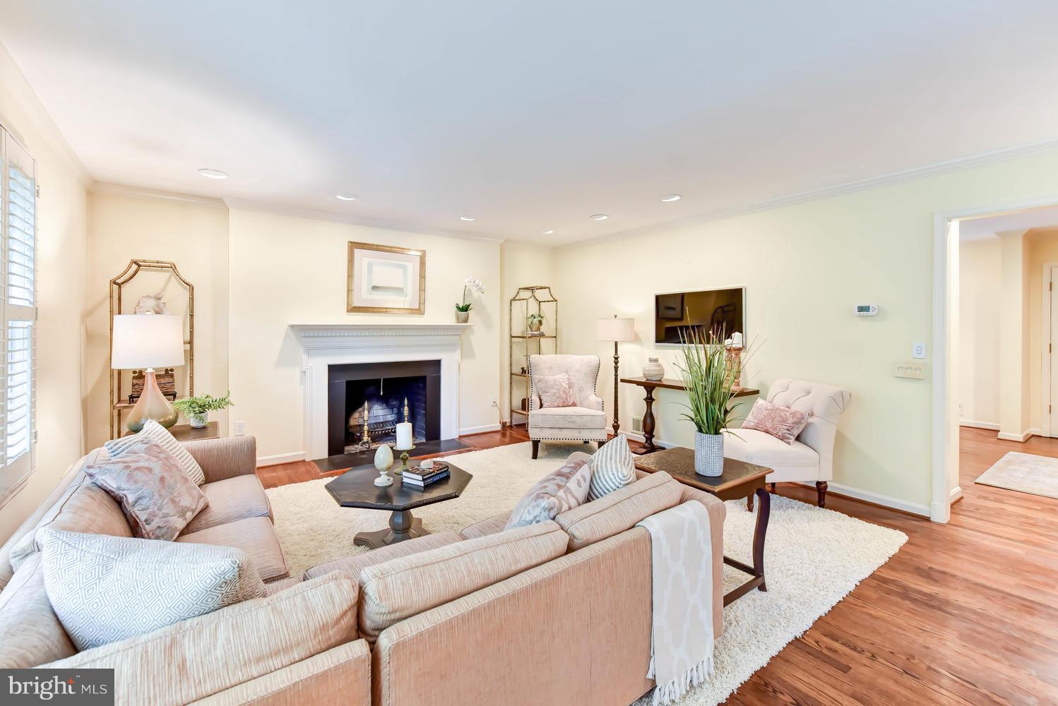 OVERLOOK AT LEISURE WORLD - Residential