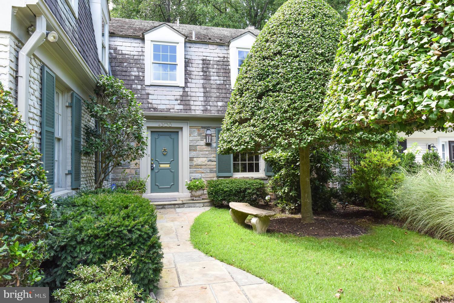 OVERLOOK AT LEISURE WORLD - Residential