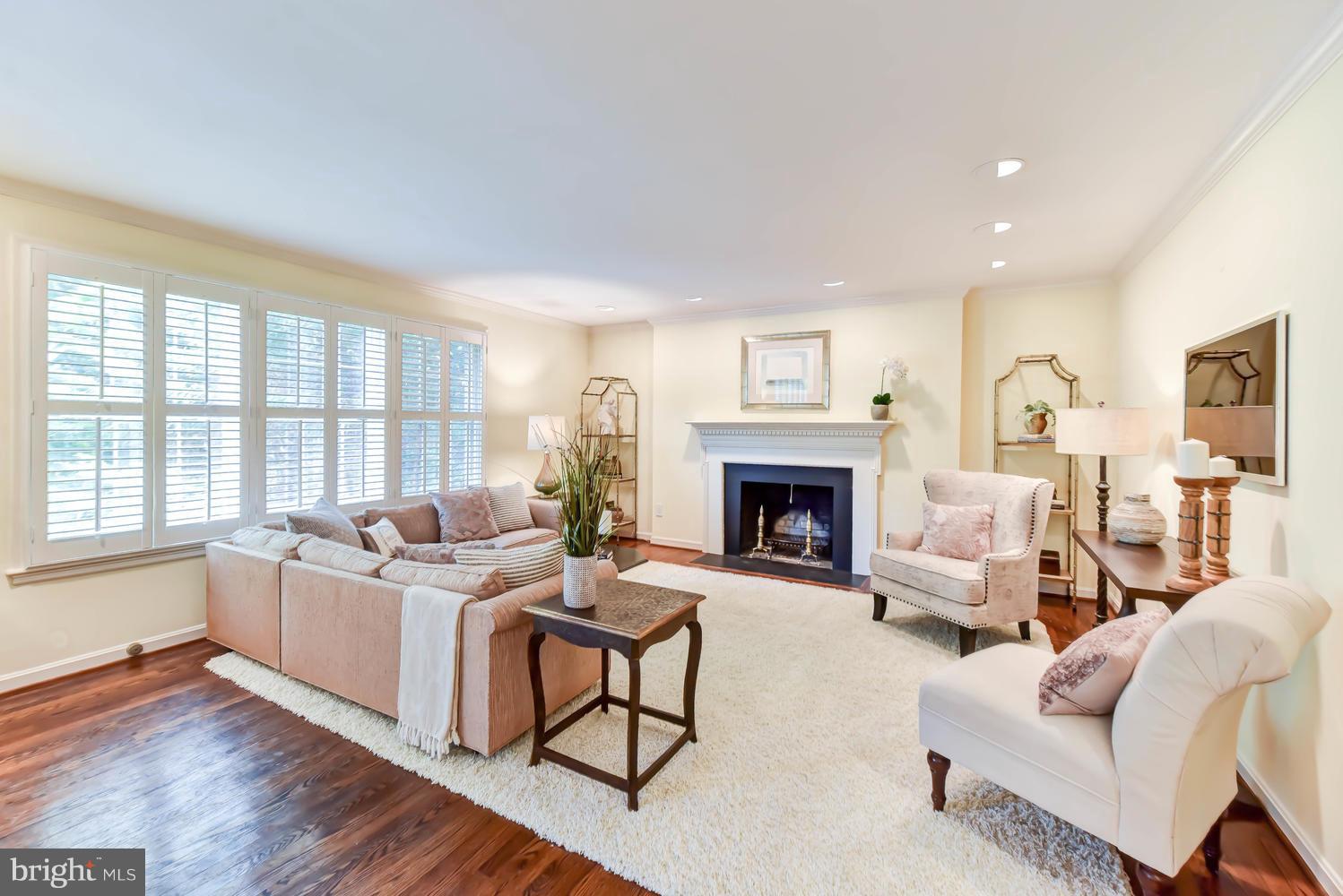 OVERLOOK AT LEISURE WORLD - Residential