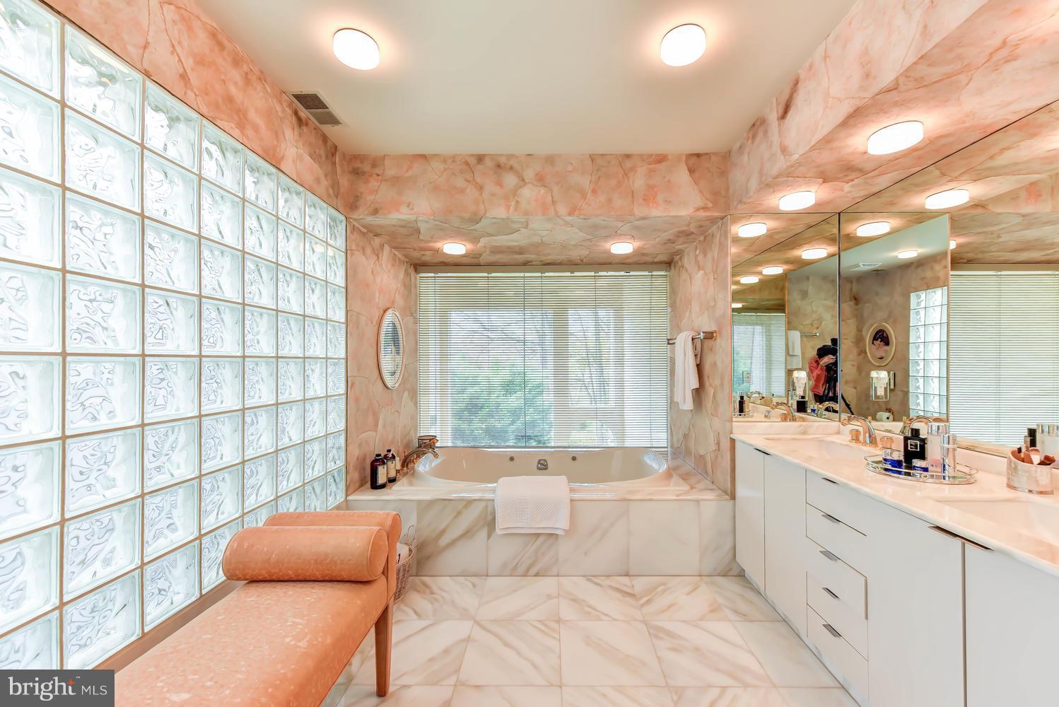 OVERLOOK AT LEISURE WORLD - Residential