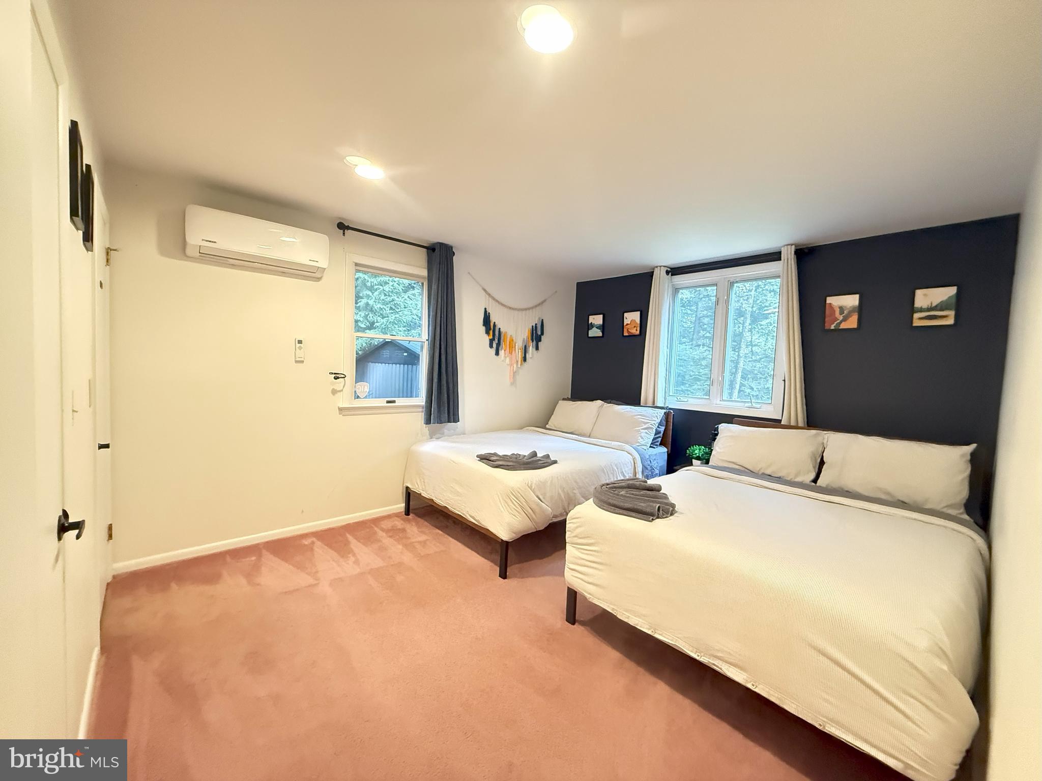 POCONO FARMS - Residential