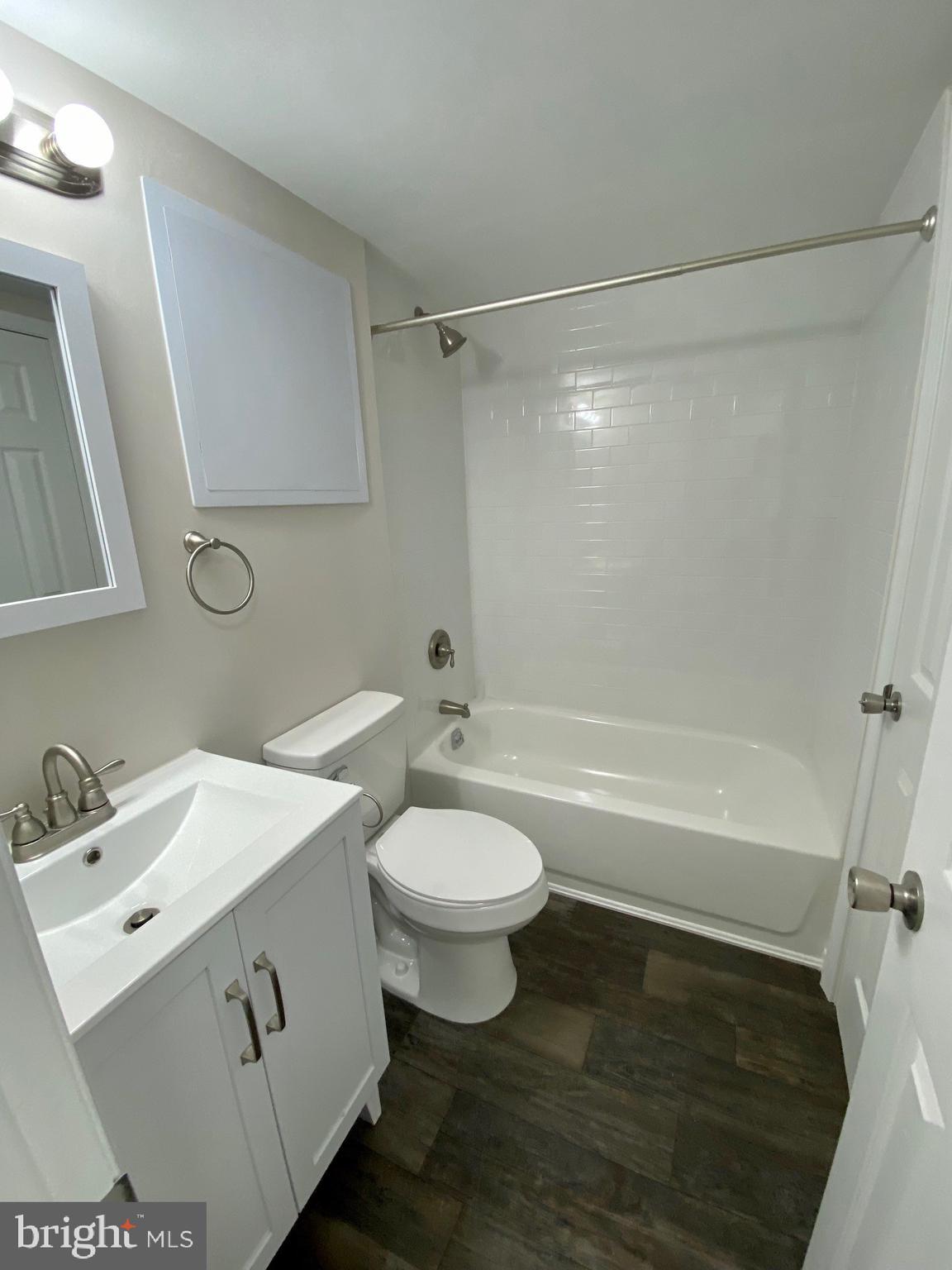 WOODSIDE SQUARE - Residential