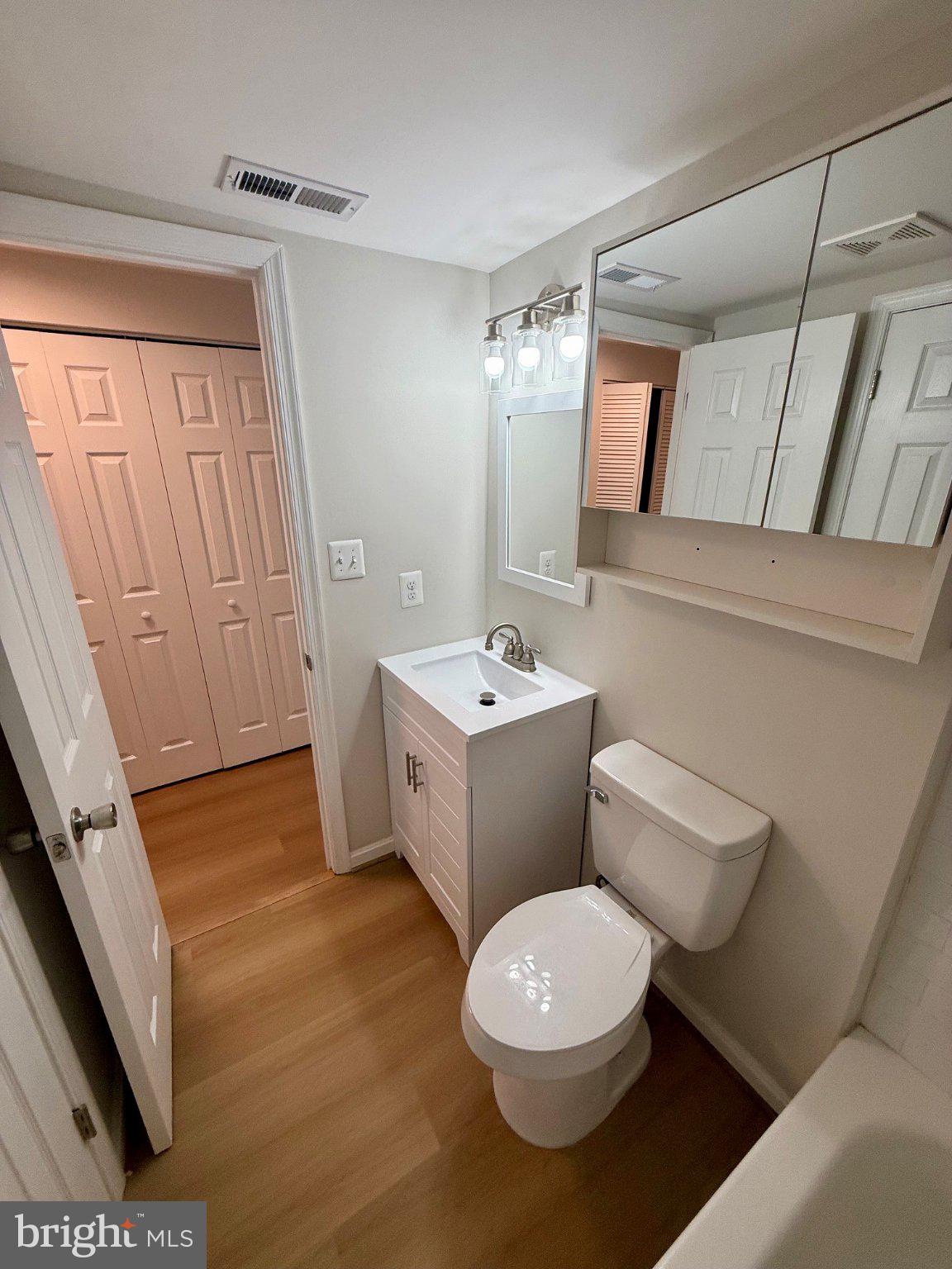 WOODSIDE SQUARE - Residential