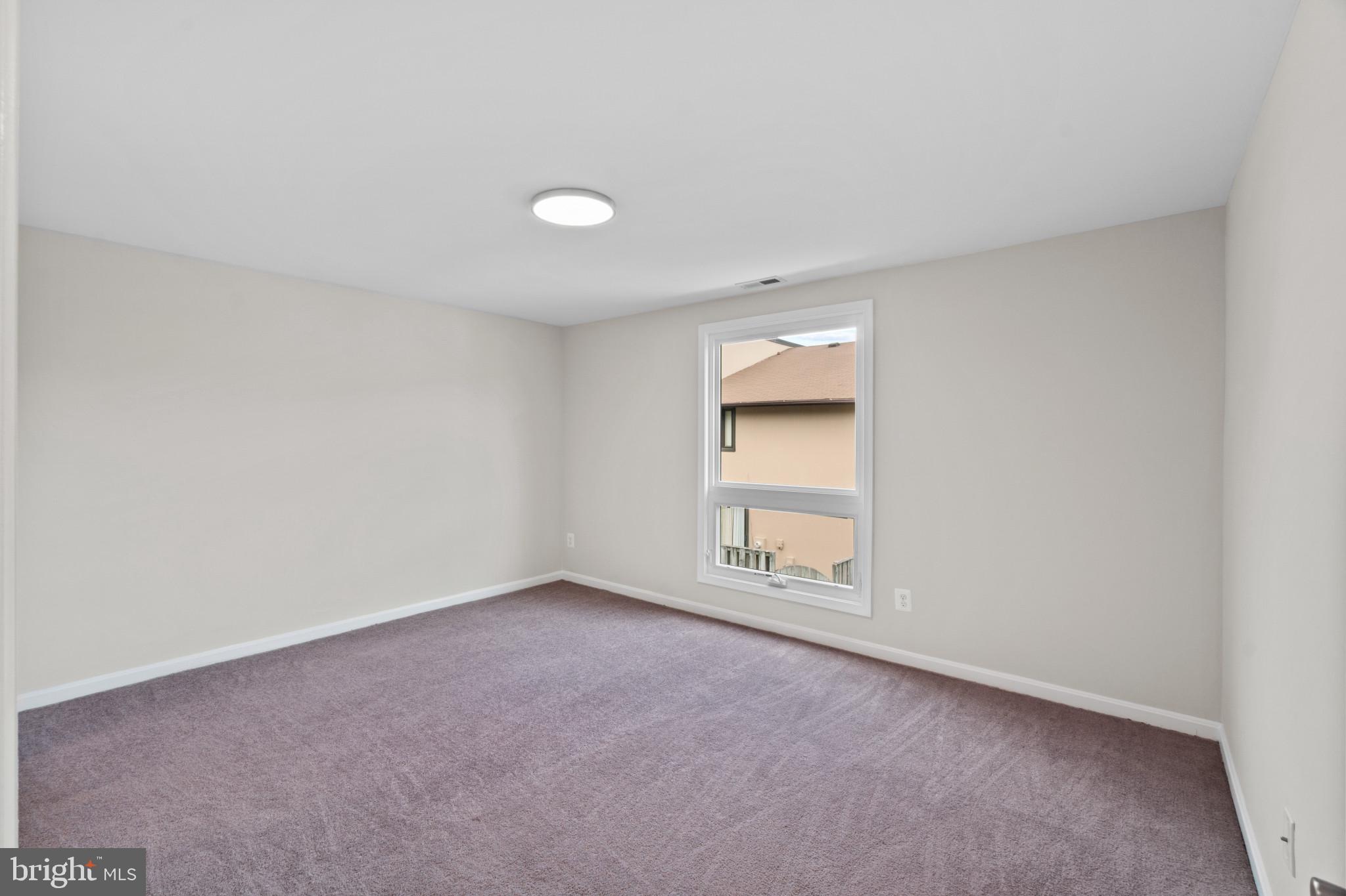 WOODSIDE SQUARE - Residential