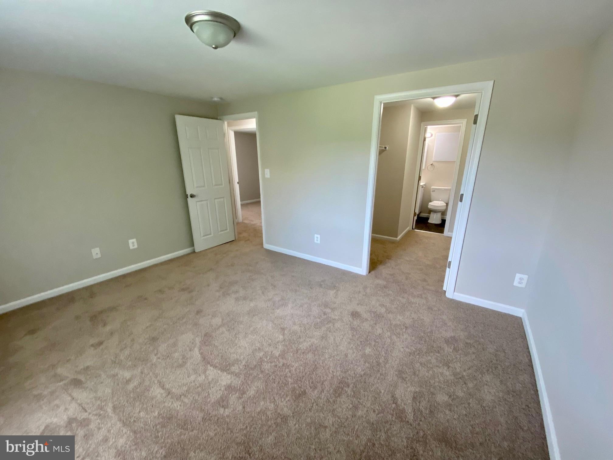 WOODSIDE SQUARE - Residential