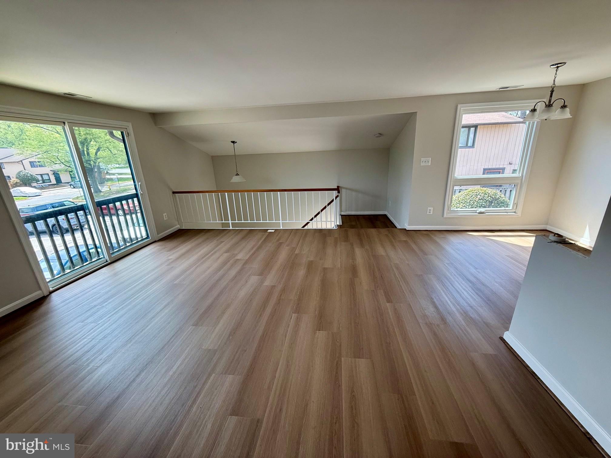 WOODSIDE SQUARE - Residential