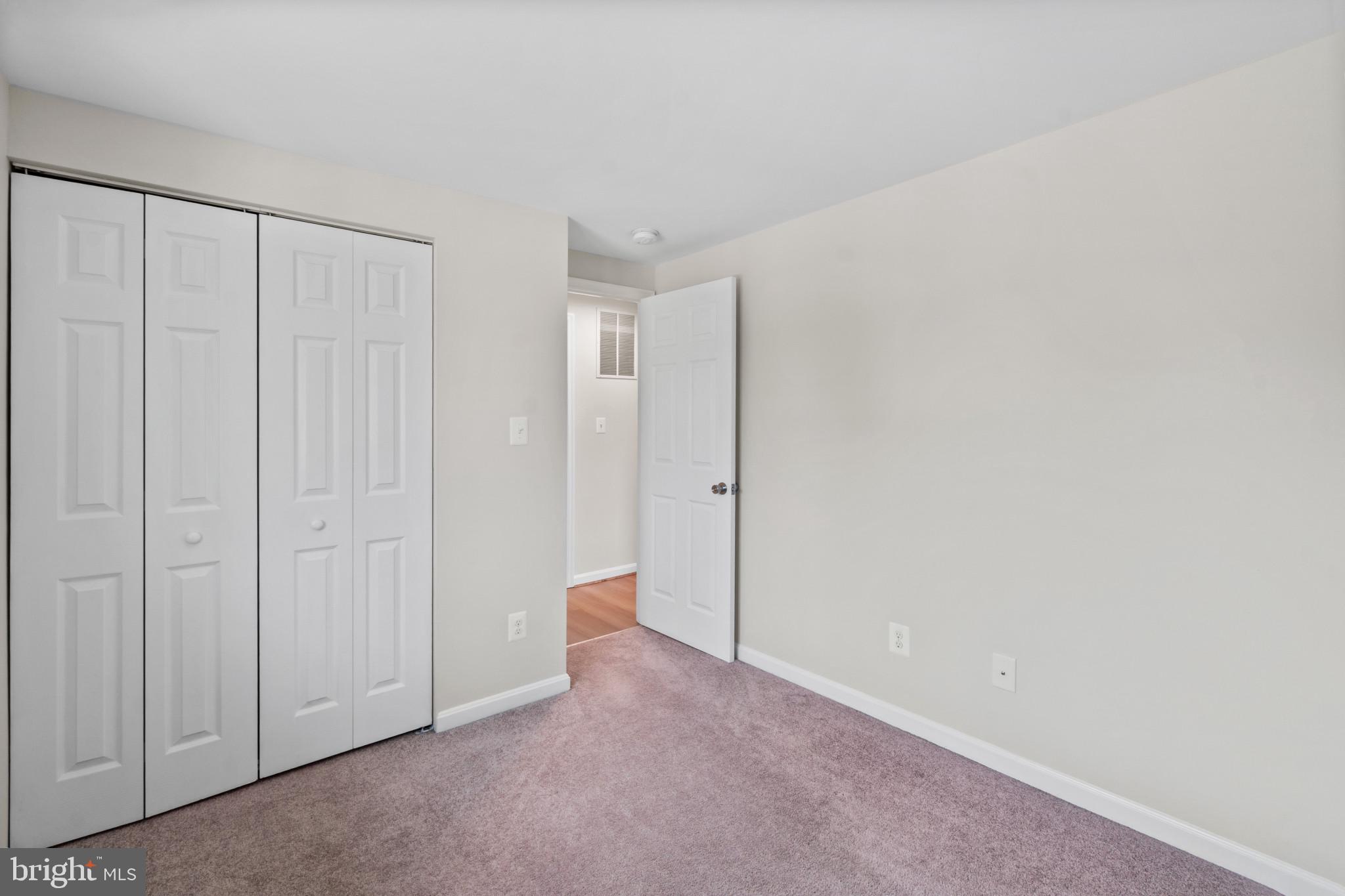 WOODSIDE SQUARE - Residential