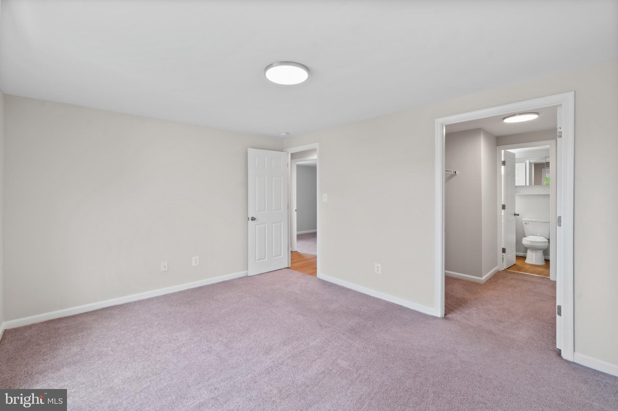 WOODSIDE SQUARE - Residential