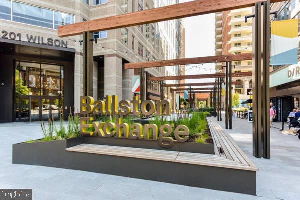 BALLSTON - Residential Lease