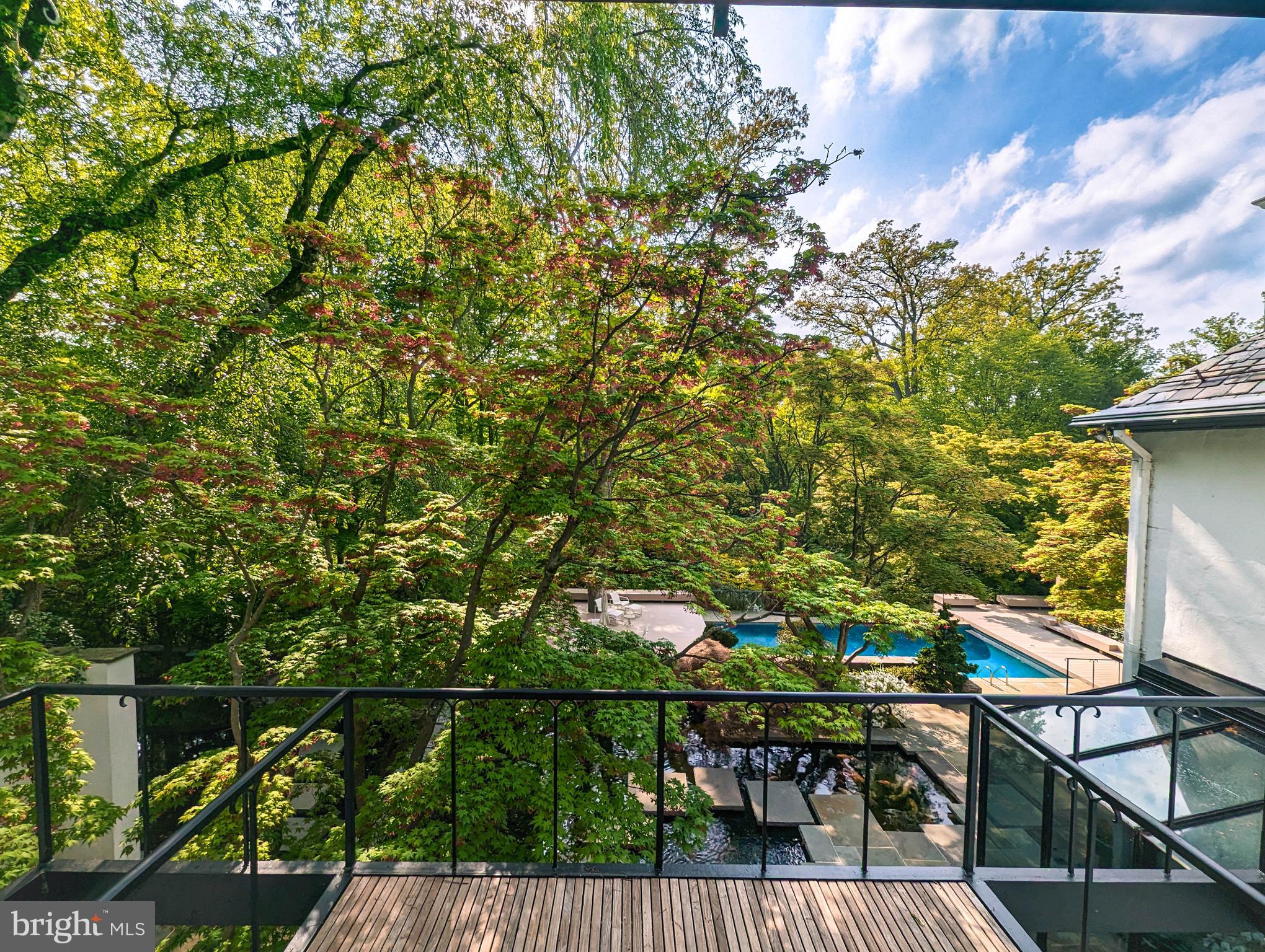 BLYTHEWOOD - Residential