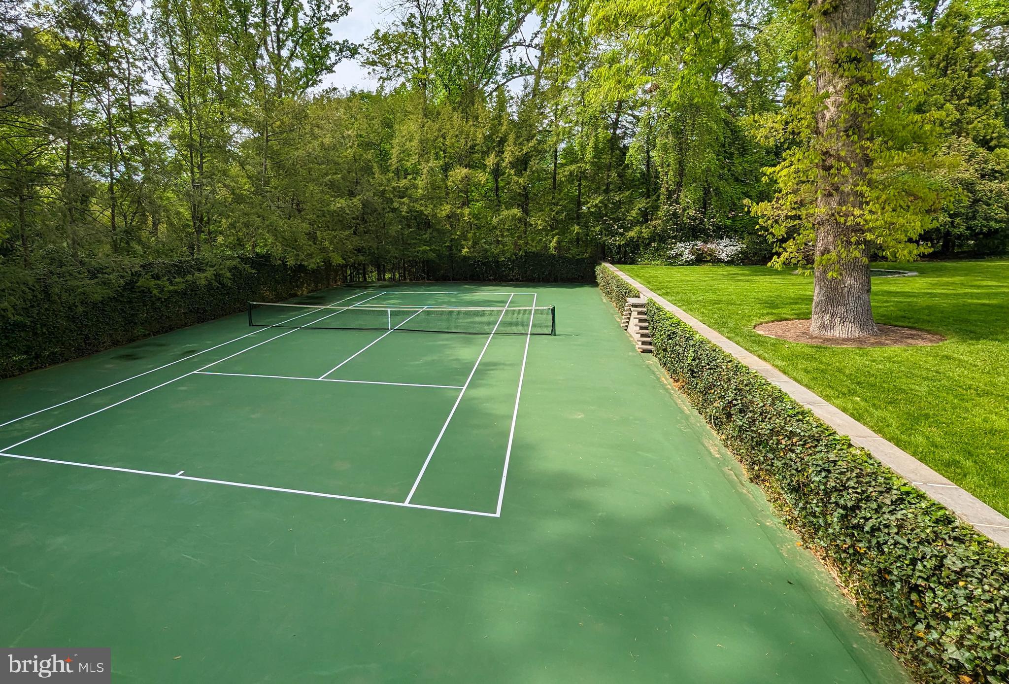 BLYTHEWOOD - Residential