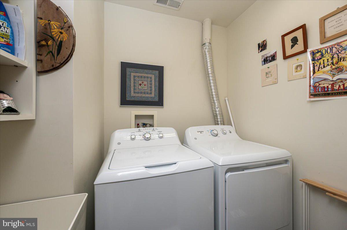 EASTPORT - Residential