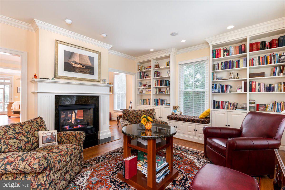 EASTPORT - Residential