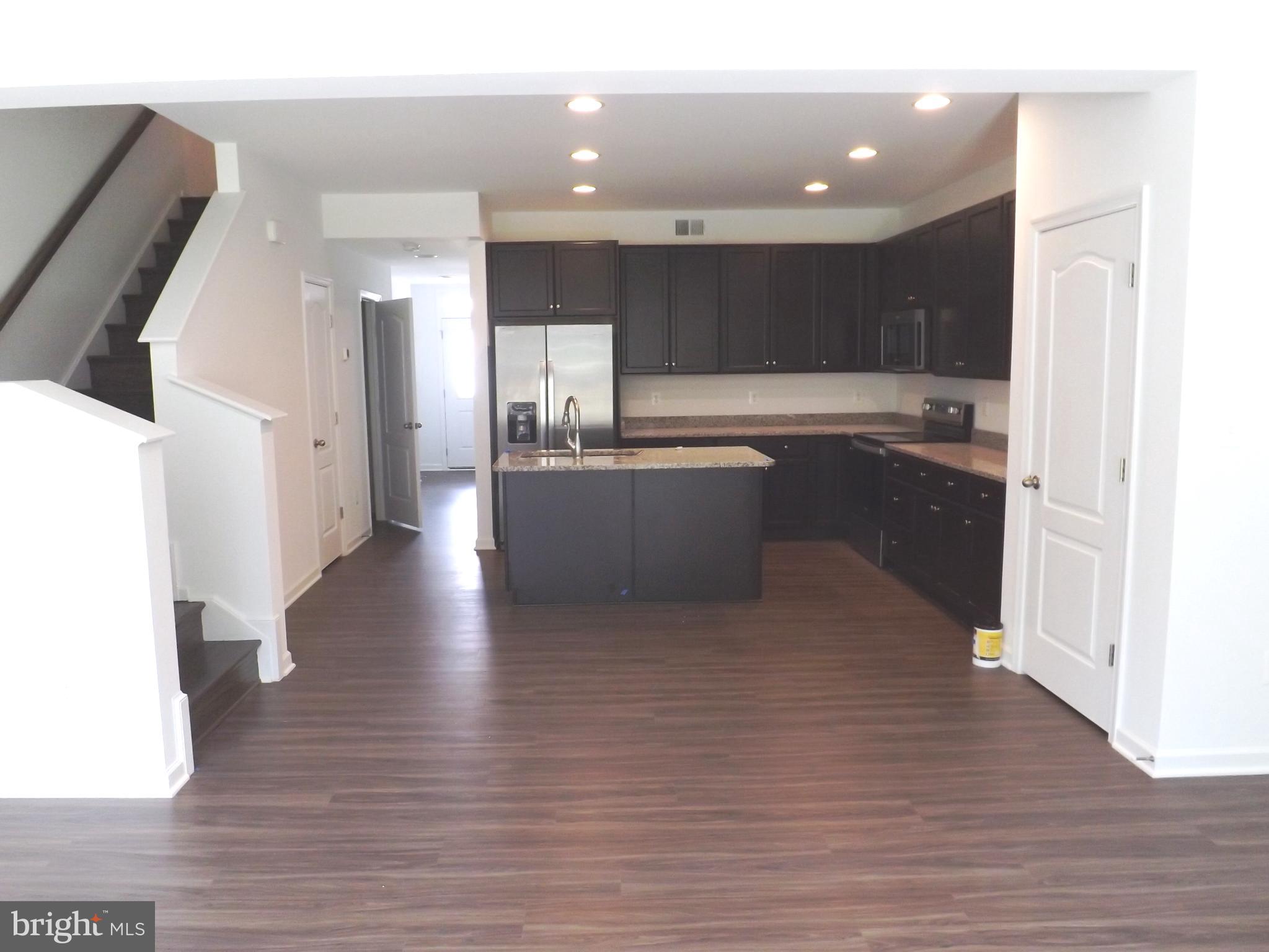 MCCAULEY CROSSING - Residential Lease