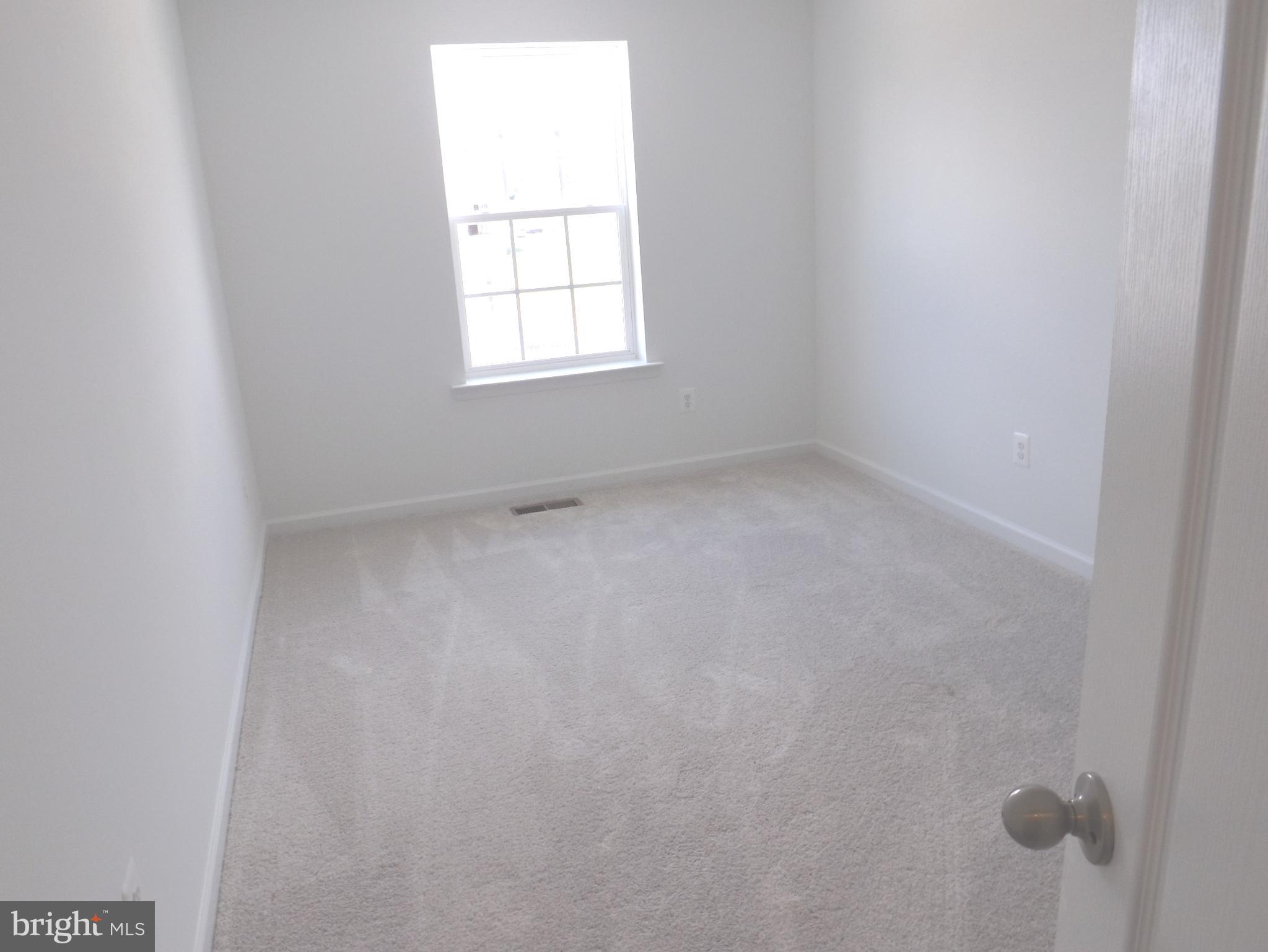 MCCAULEY CROSSING - Residential Lease