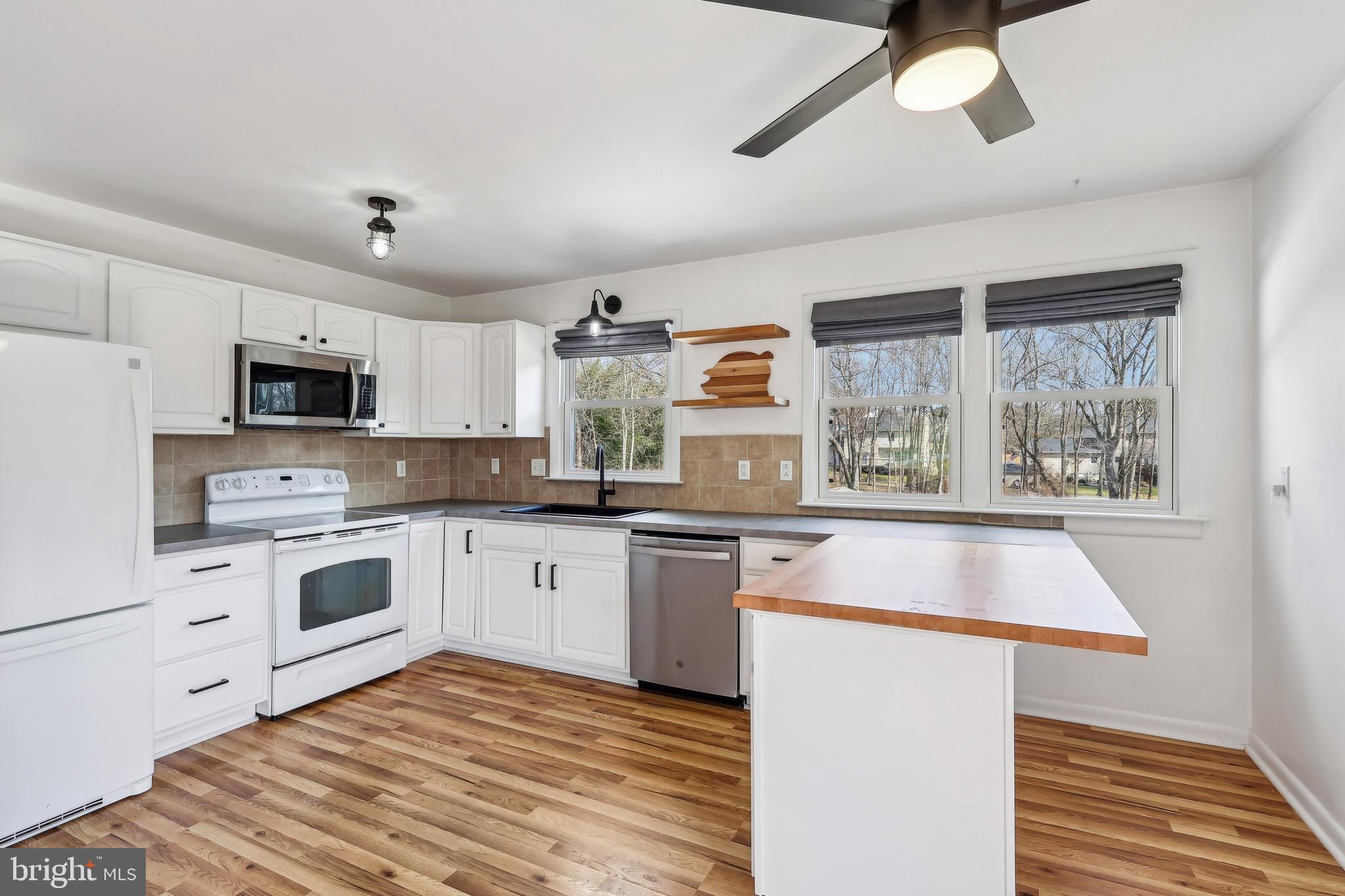 BRANDYWINE MANOR F - Residential