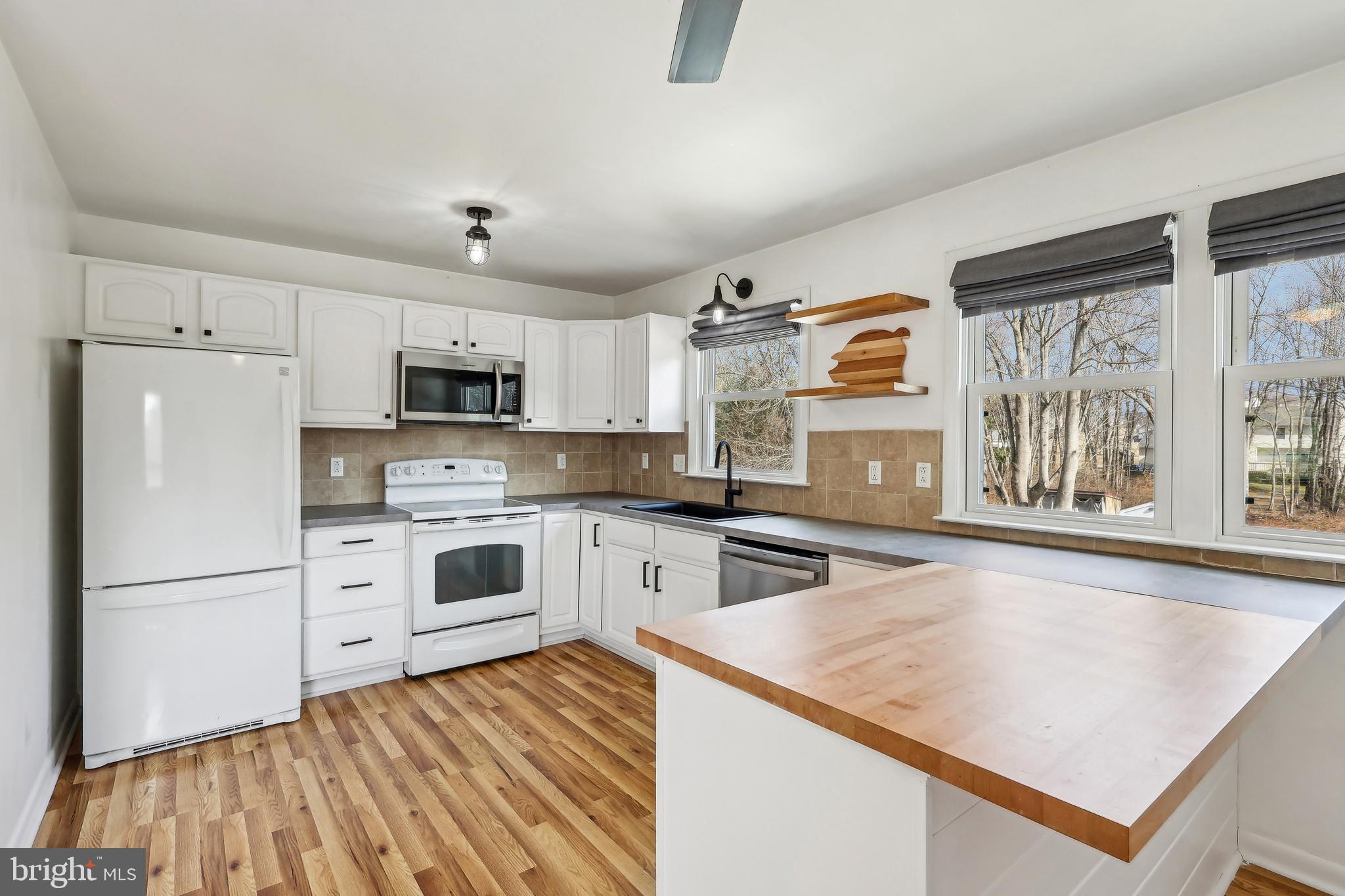 BRANDYWINE MANOR F - Residential