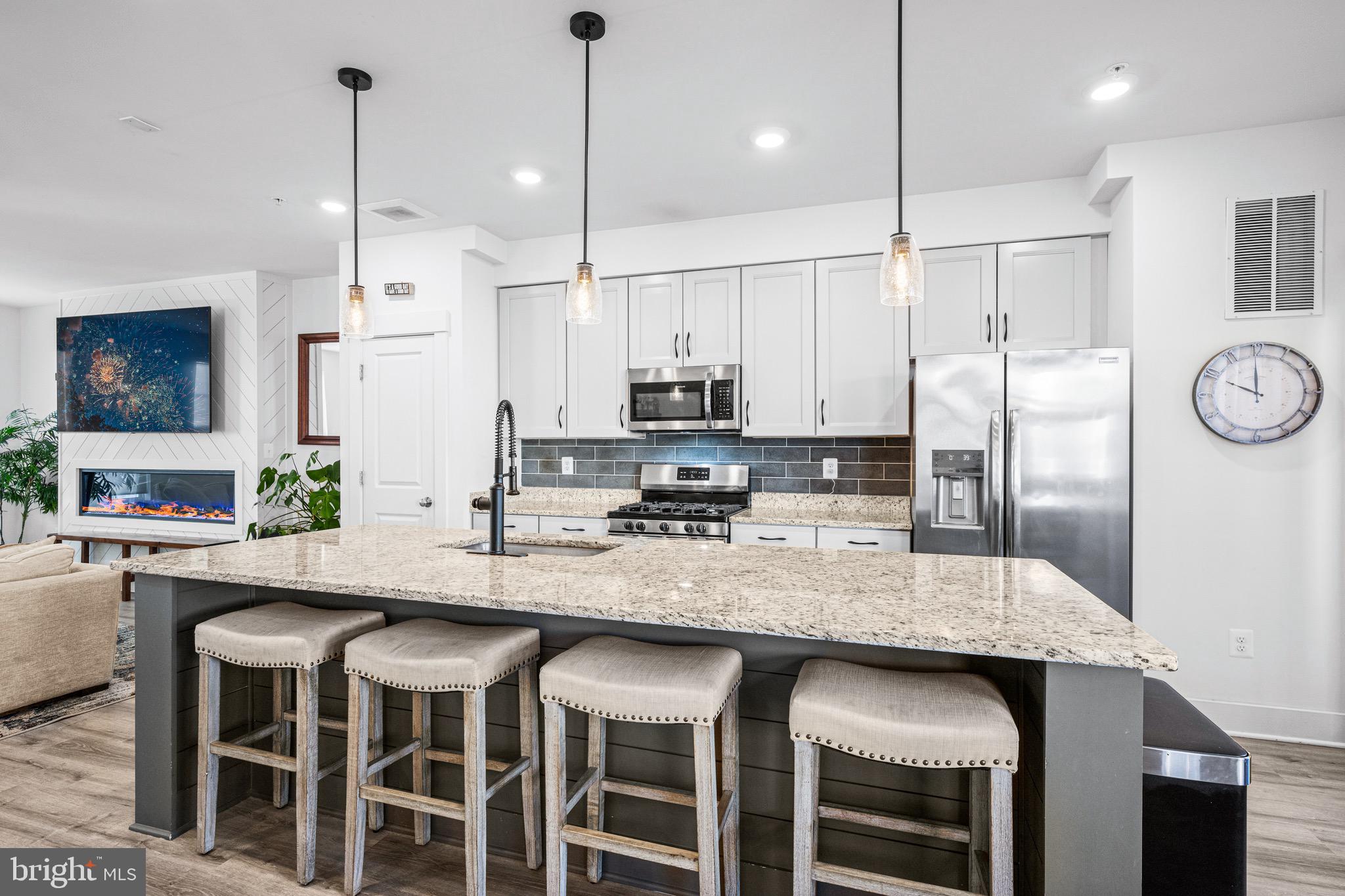 ELLENDALE - Residential