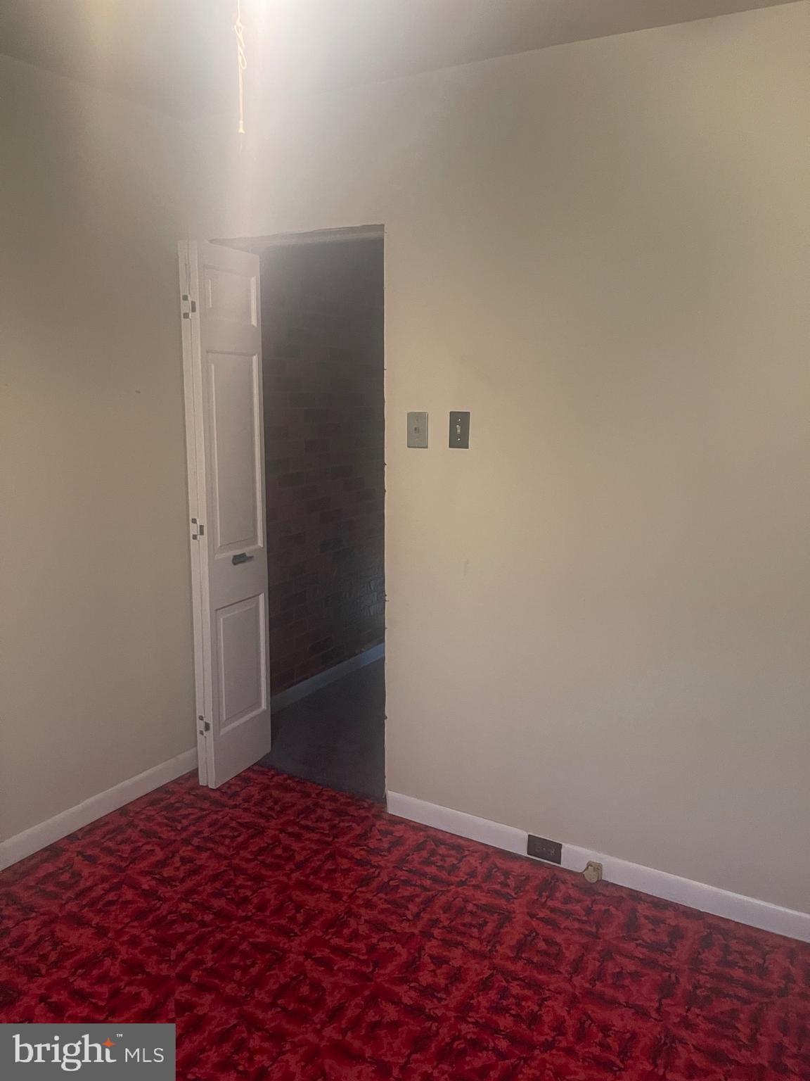 WHITMAN - Residential