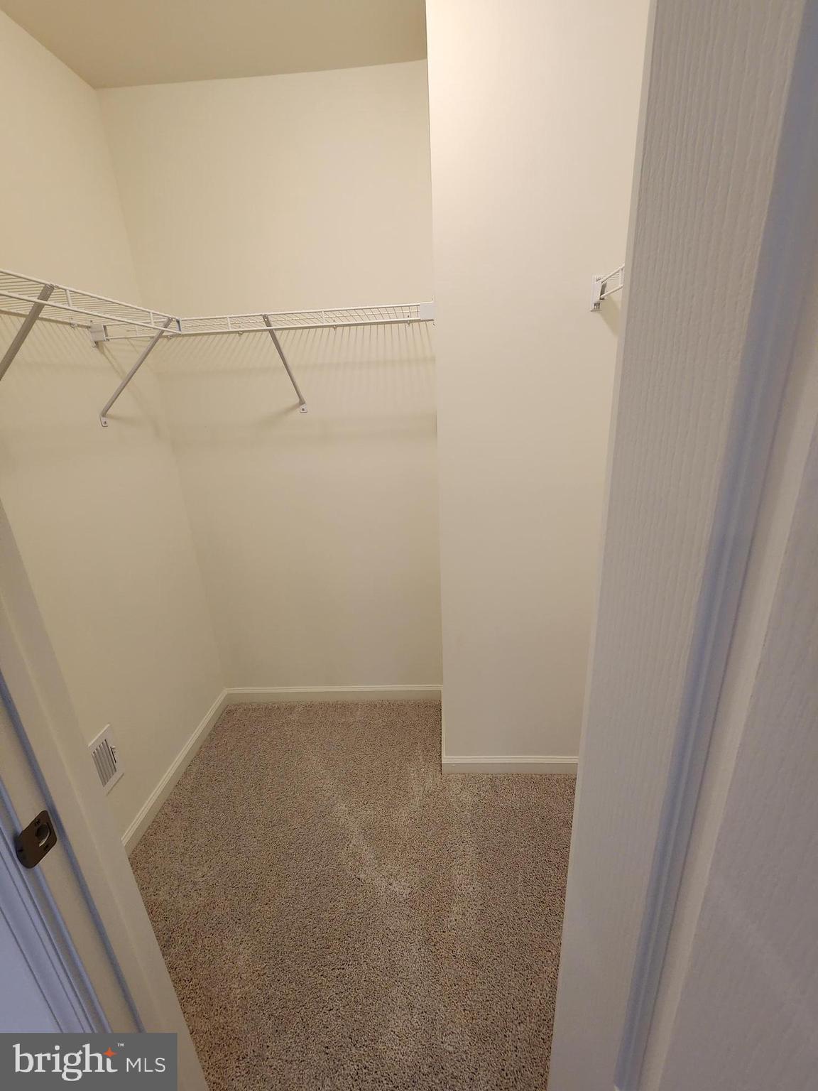 OVERLOOK AT RIVERSIDE TOWNHOMES - Residential Lease