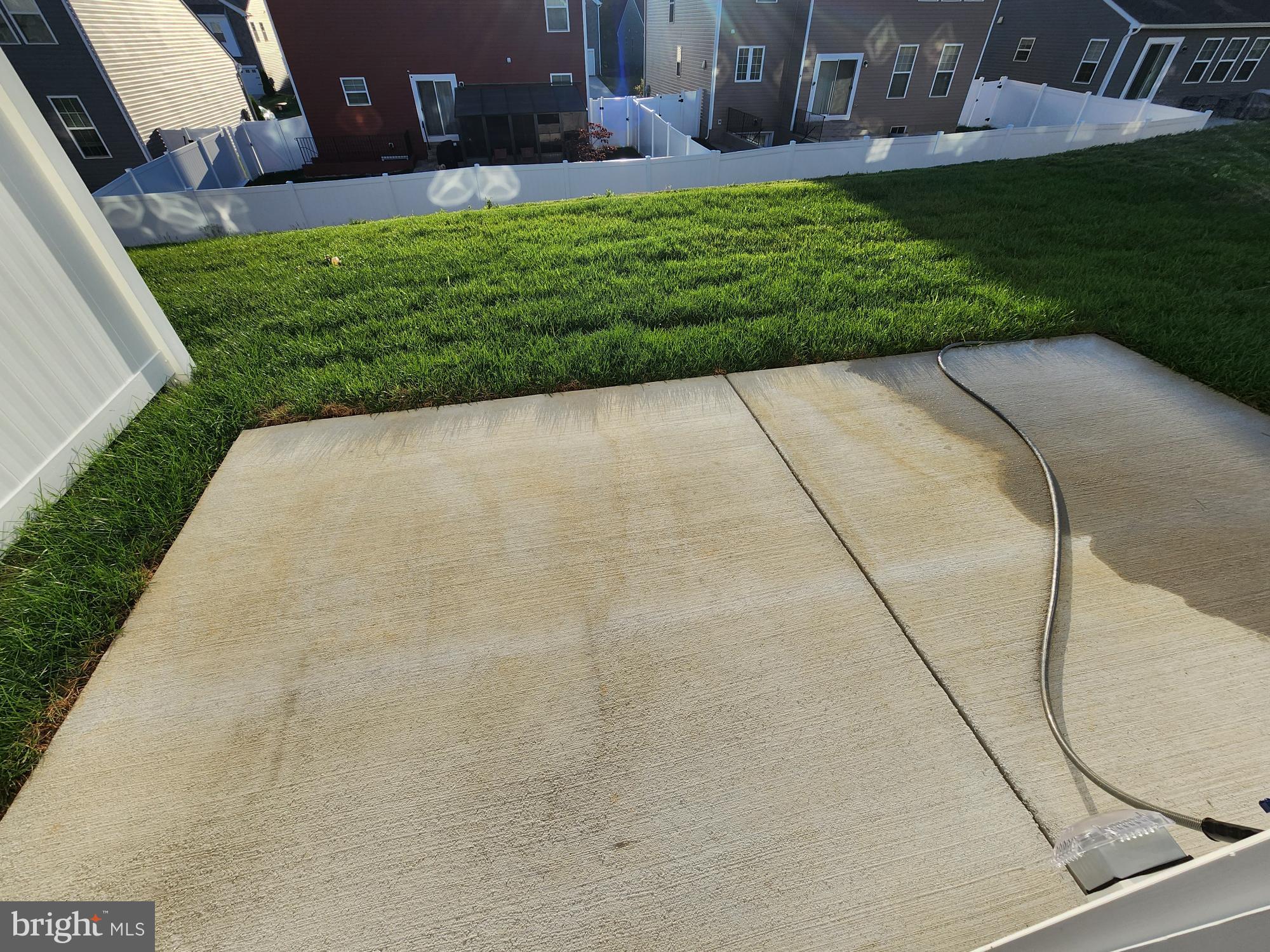 OVERLOOK AT RIVERSIDE TOWNHOMES - Residential Lease