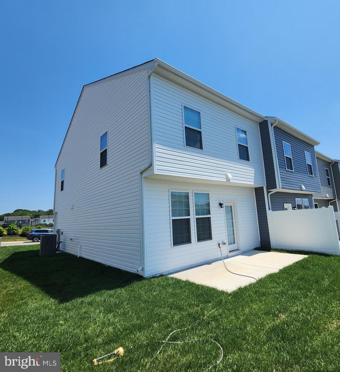 OVERLOOK AT RIVERSIDE TOWNHOMES - Residential Lease