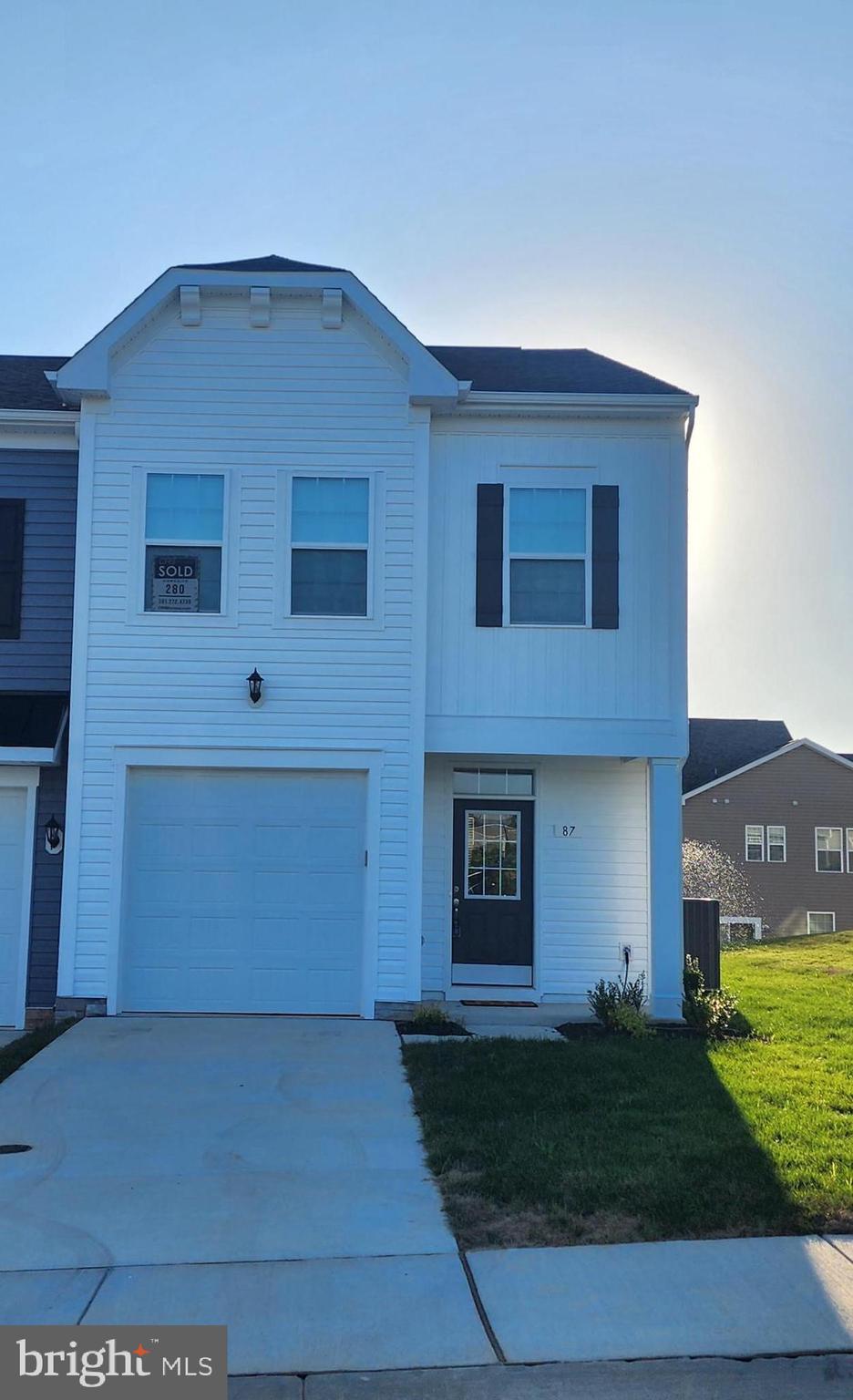 OVERLOOK AT RIVERSIDE TOWNHOMES - Residential Lease