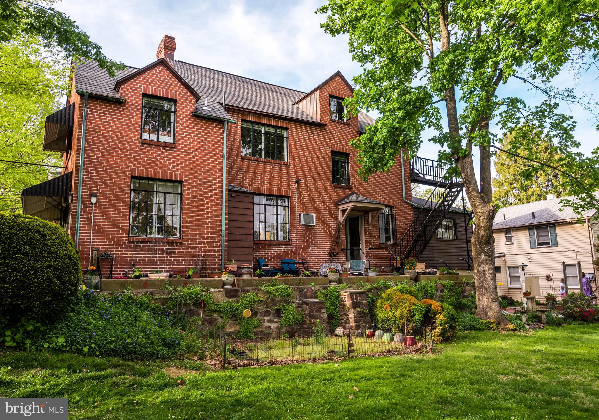 DOYLESTOWN BORO - Residential