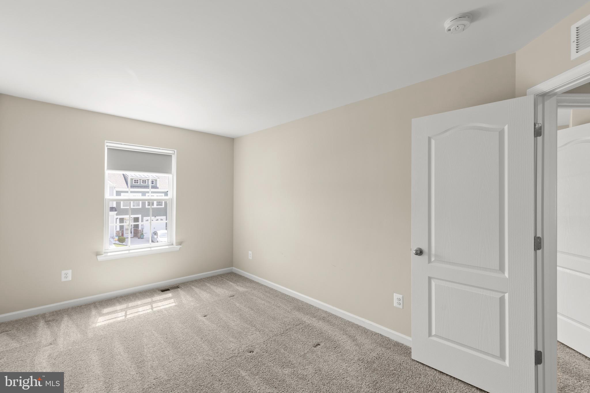 OVERLOOK AT RIVERSIDE TOWNHOMES - Residential