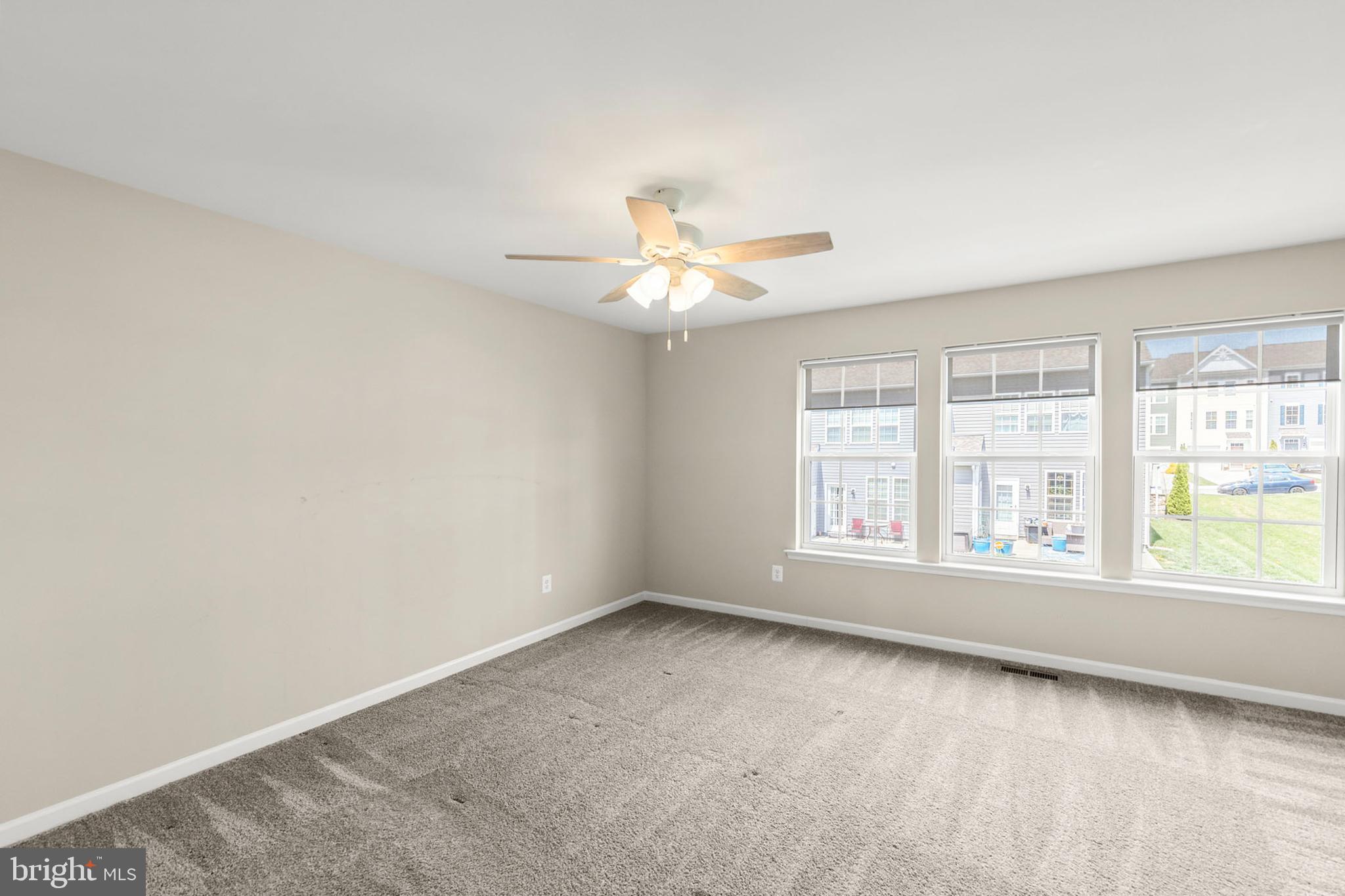 OVERLOOK AT RIVERSIDE TOWNHOMES - Residential