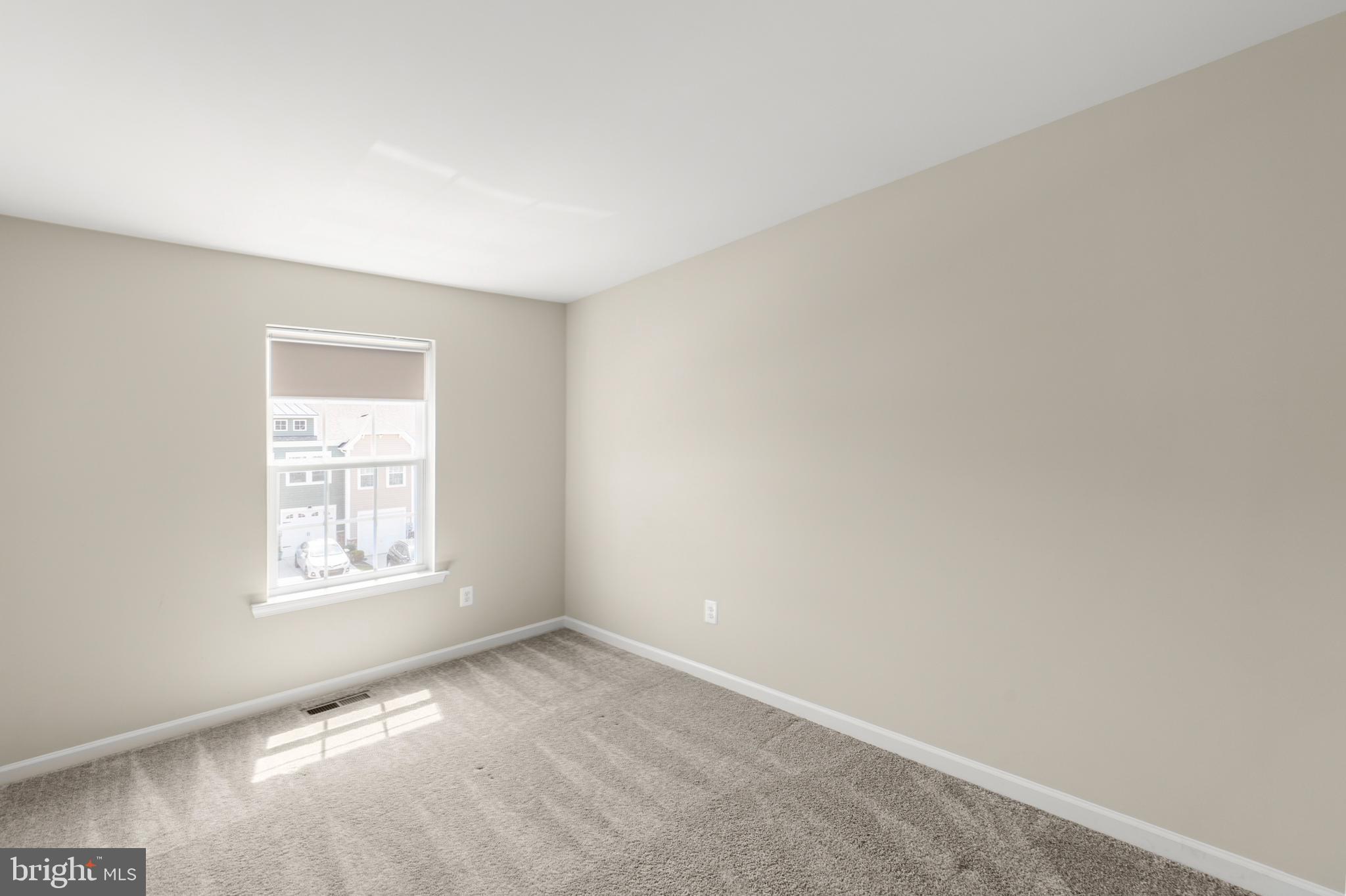 OVERLOOK AT RIVERSIDE TOWNHOMES - Residential