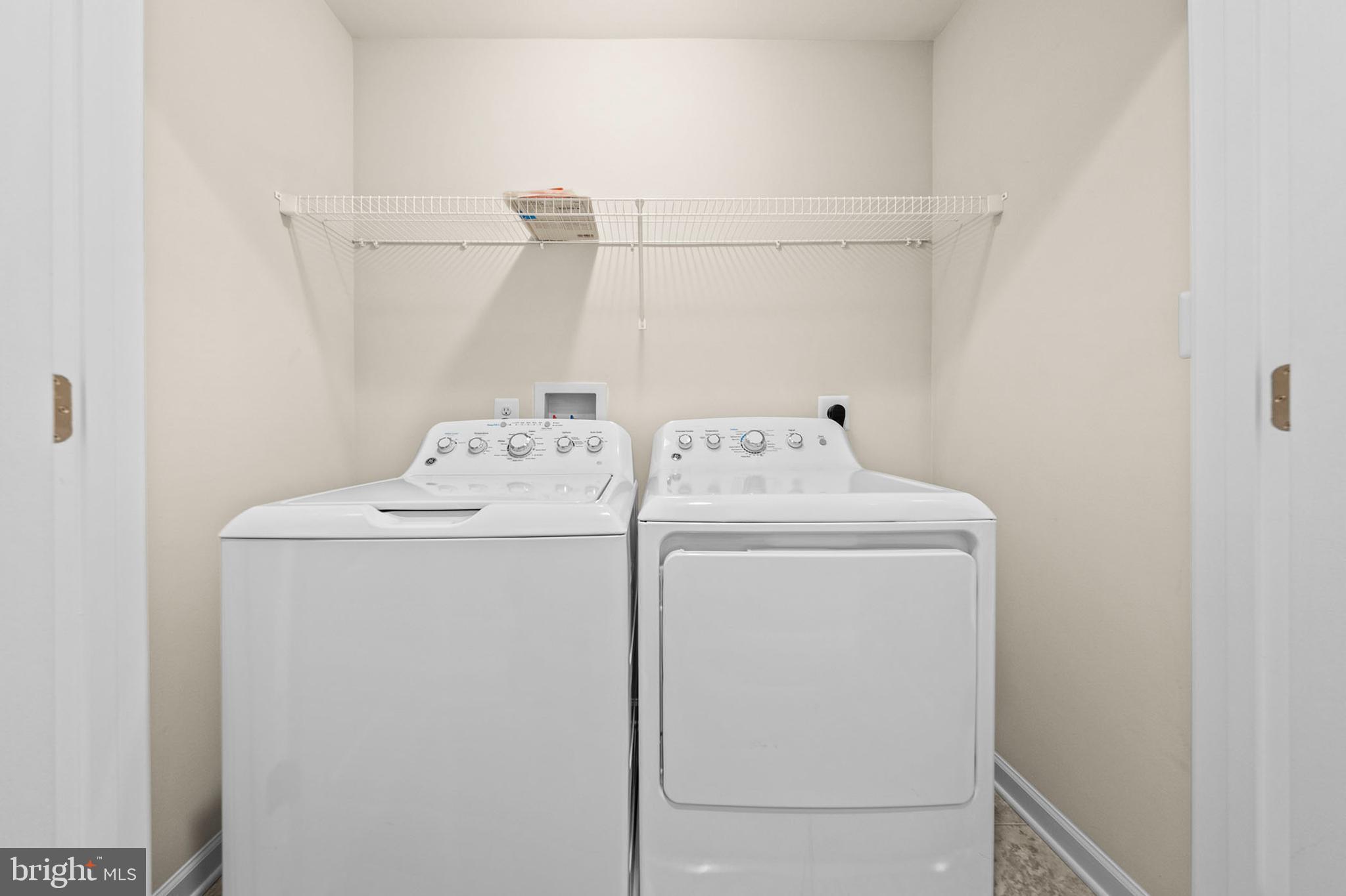 OVERLOOK AT RIVERSIDE TOWNHOMES - Residential