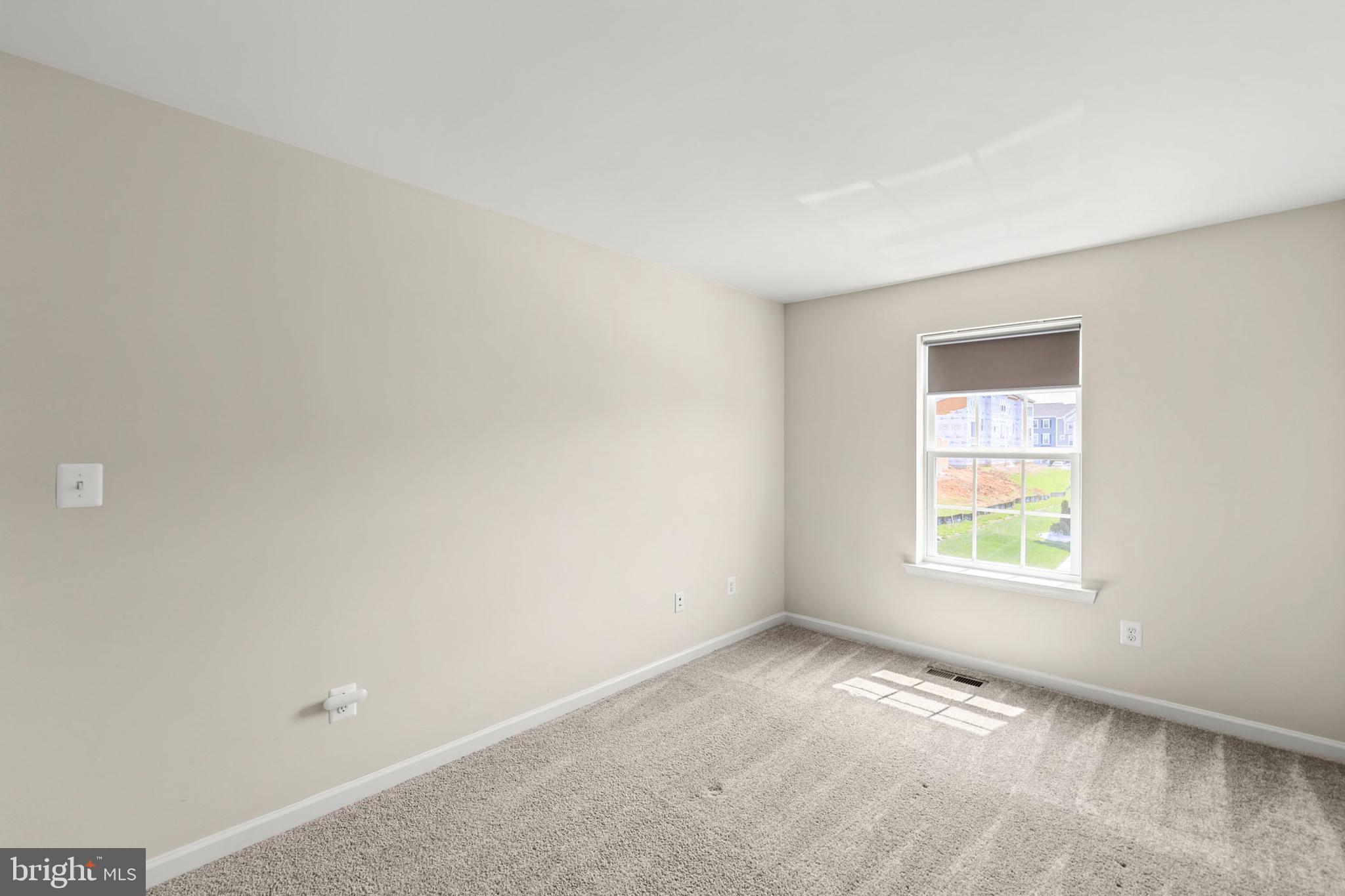 OVERLOOK AT RIVERSIDE TOWNHOMES - Residential