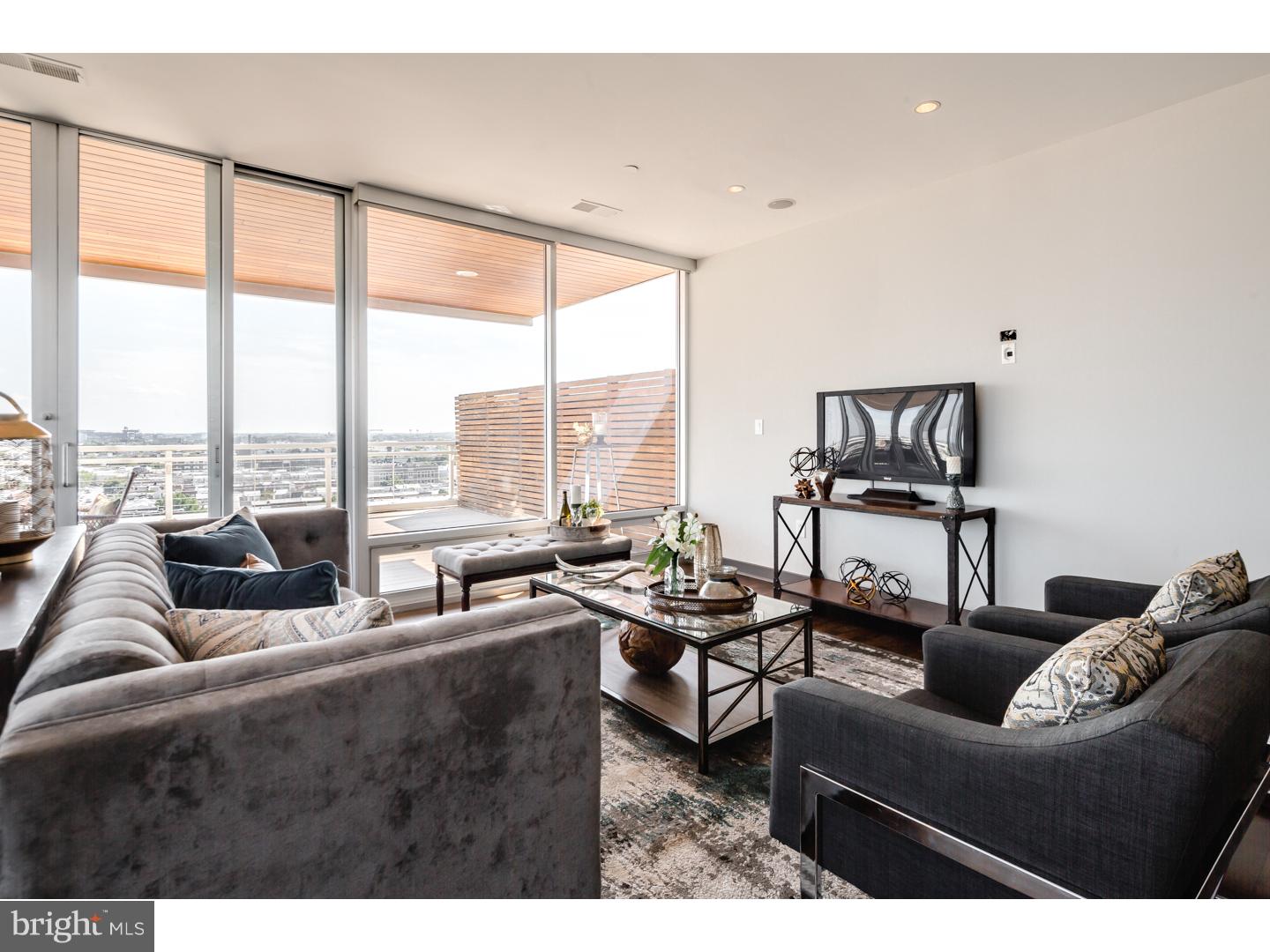 BELLA VISTA - Residential