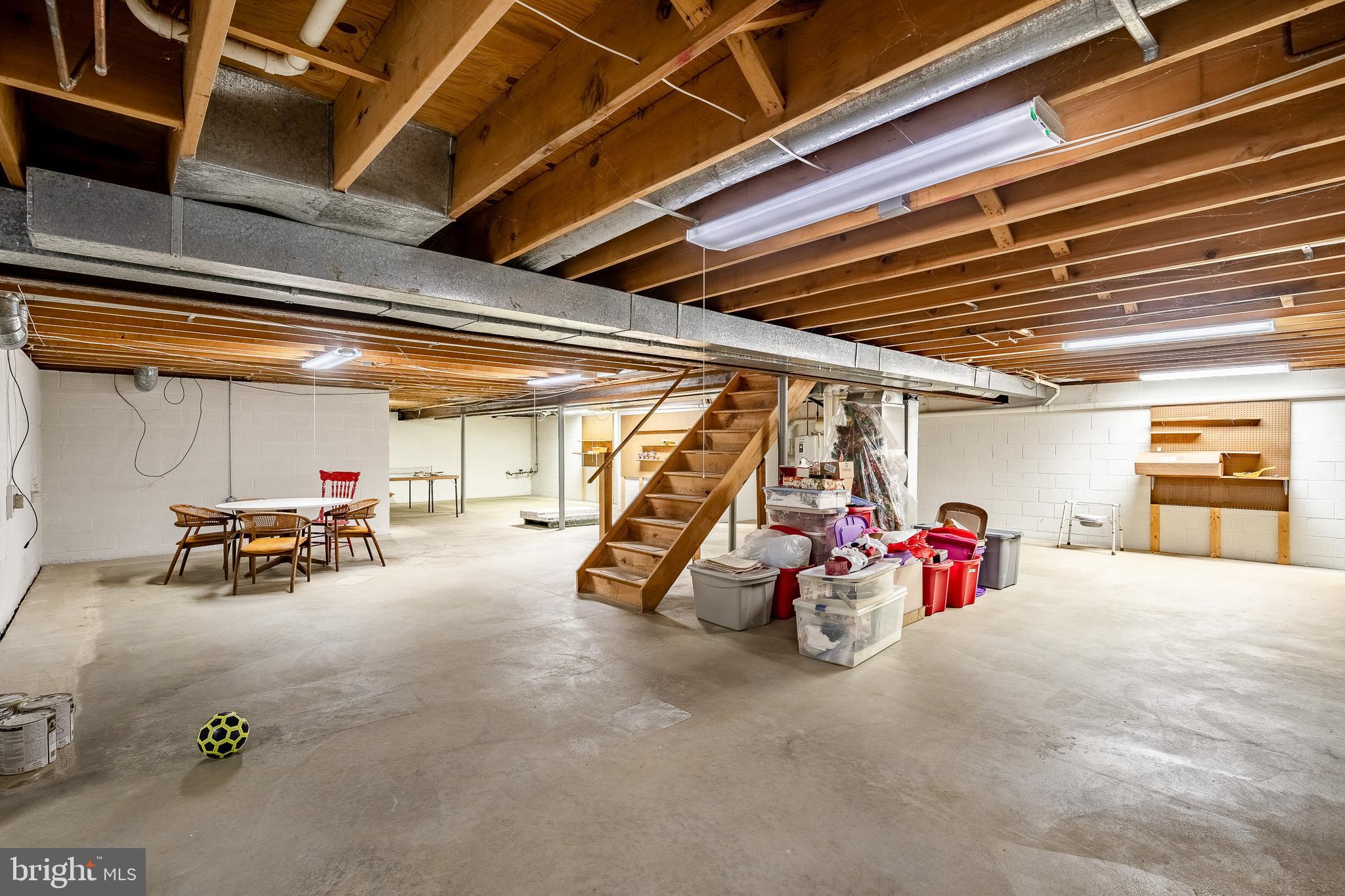 RADLEY RUN MEWS - Residential