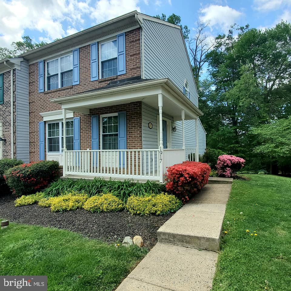 VILLAGE OF THOMAS RUN - Residential