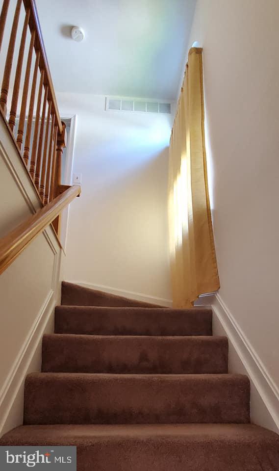 VILLAGE OF THOMAS RUN - Residential