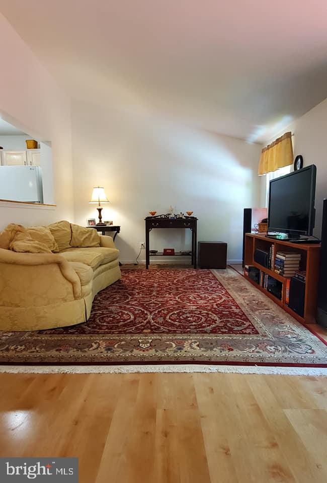 VILLAGE OF THOMAS RUN - Residential