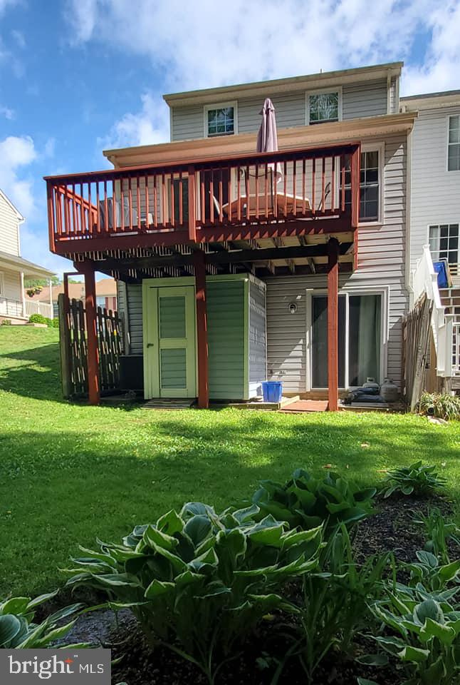 VILLAGE OF THOMAS RUN - Residential