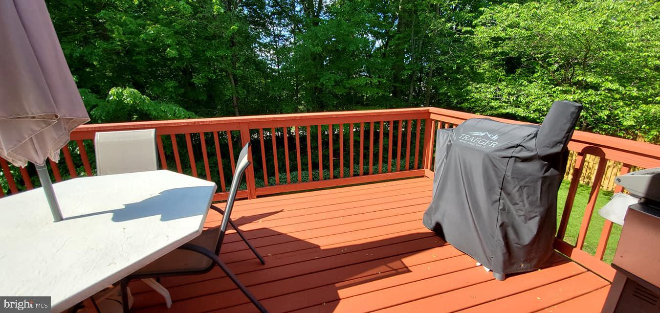 VILLAGE OF THOMAS RUN - Residential