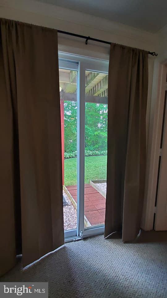 VILLAGE OF THOMAS RUN - Residential