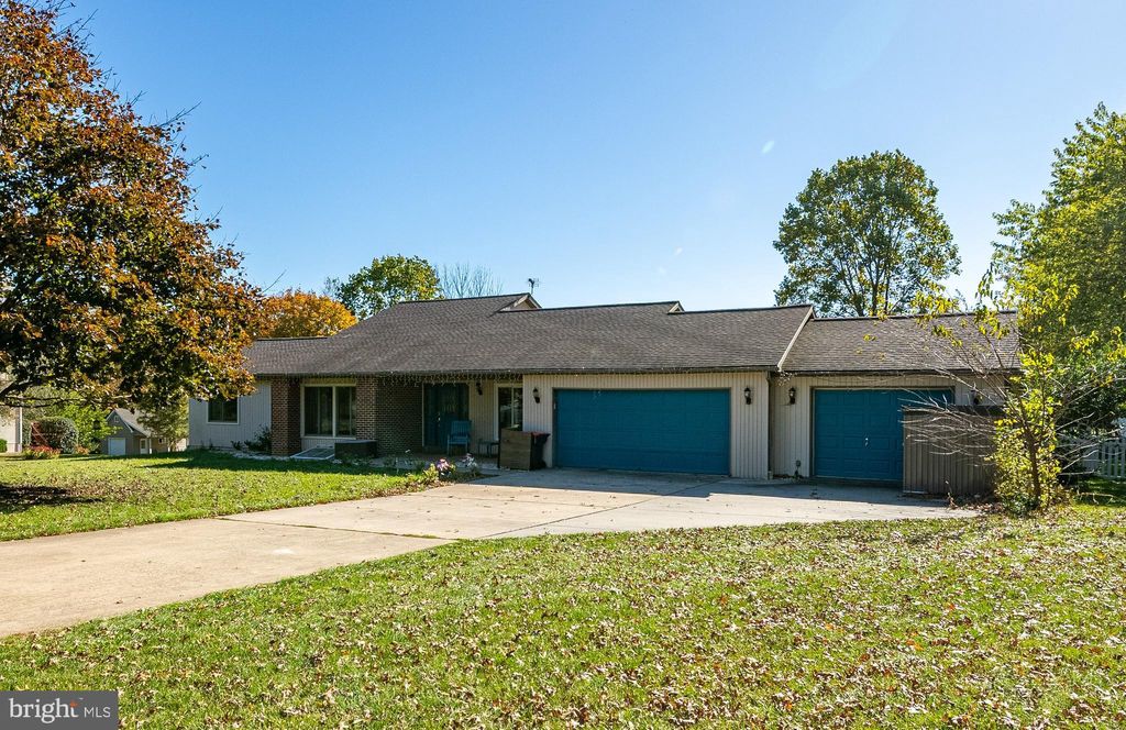 Photo of 16 Mellon School Lane, FLEETWOOD, PA 19522 (MLS # PABK2064332)