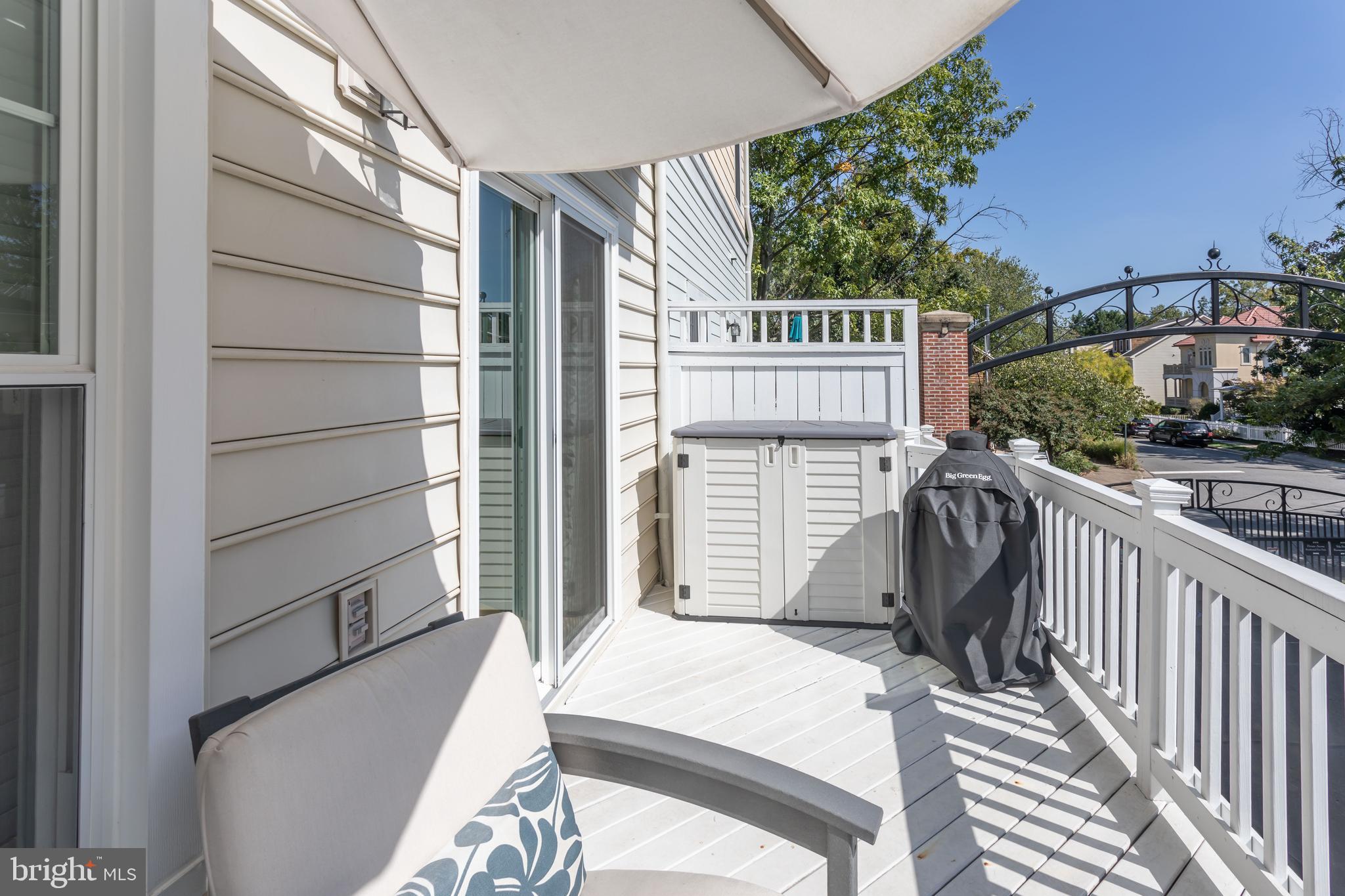 CLARENDON PARK - Residential